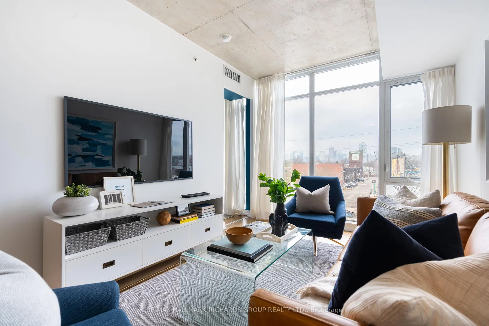 Photo 2 of Unit 419, 1190 Dundas Street E, Toronto, South Riverdale — HOMEH