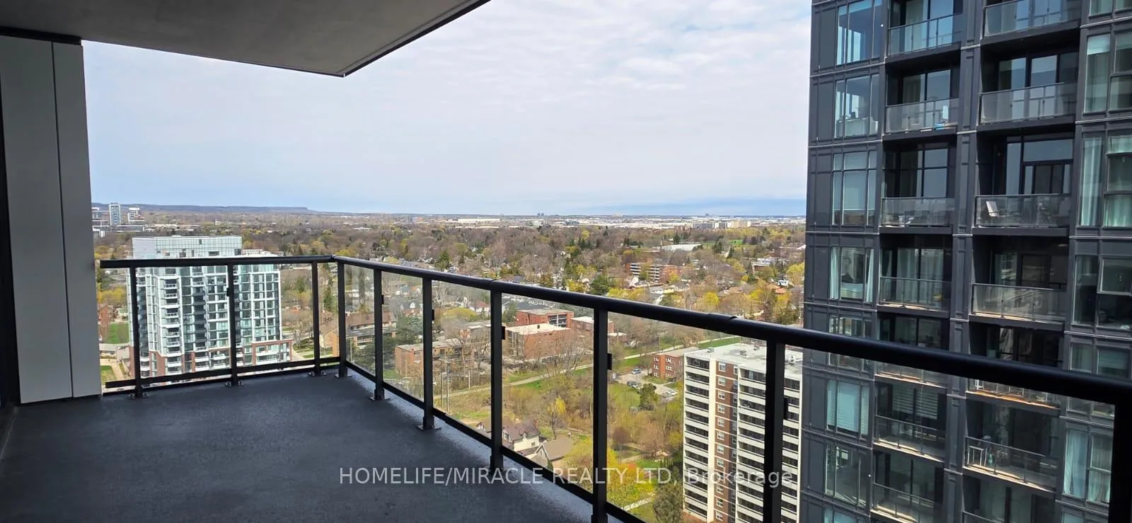 Photo 13 of Unit 1803, 2075 Lakeshore Boulevard, Burlington, Brant — HOMEH