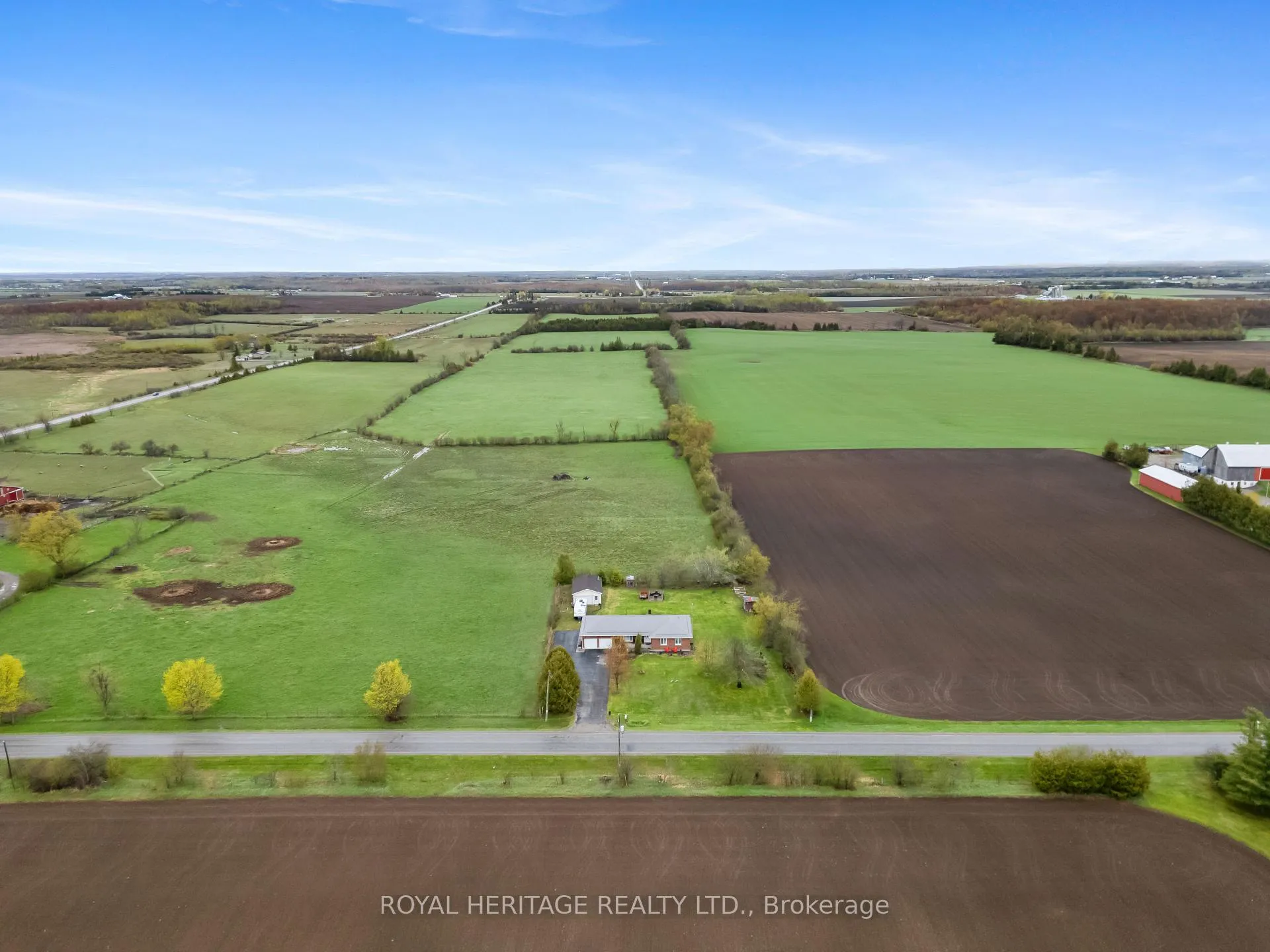 Photo 4 of 604 Settlers Road, Kawartha Lakes, Ops — HOMEH