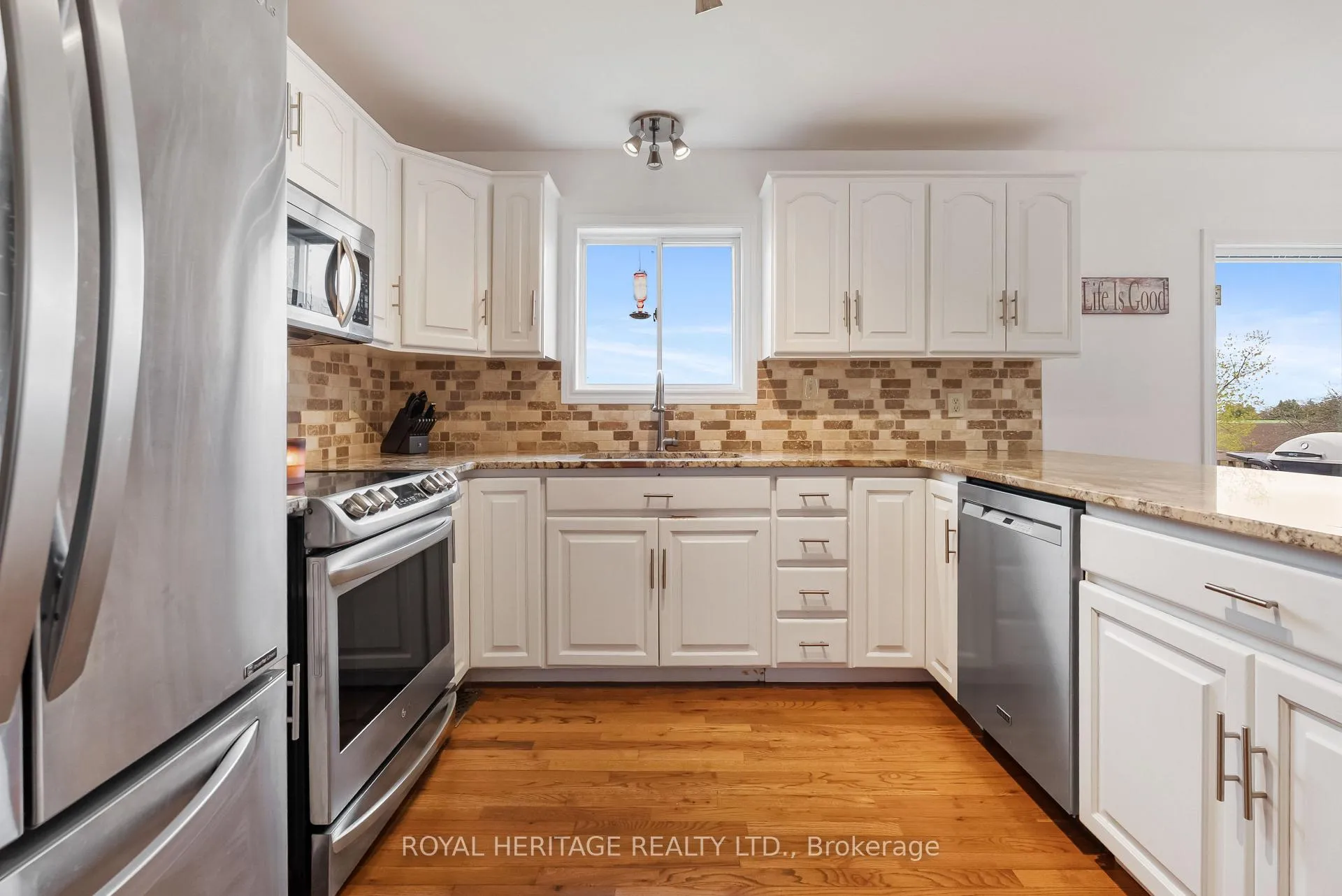 Photo 9 of 604 Settlers Road, Kawartha Lakes, Ops — HOMEH