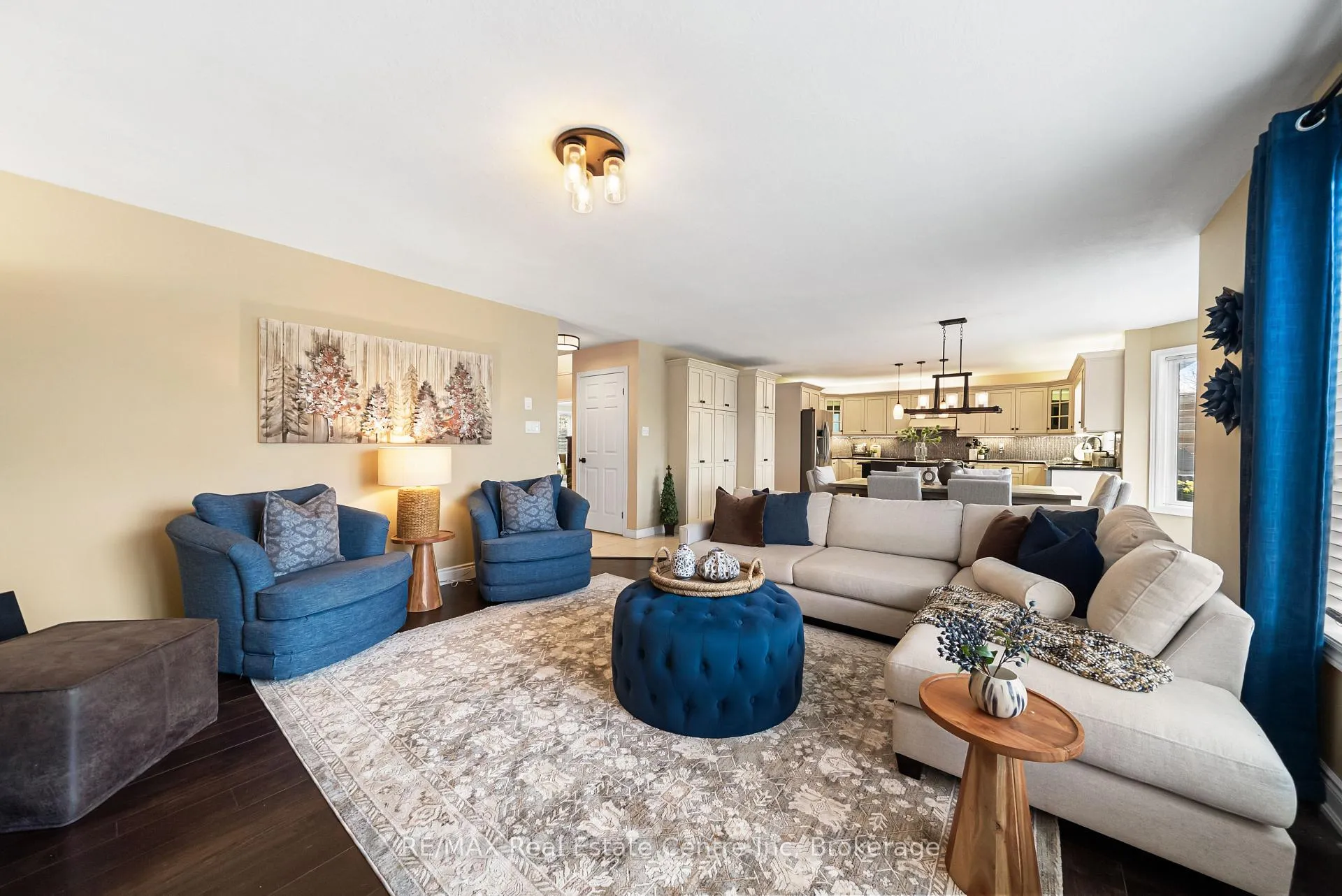 Photo 15 of 6 Jean Anderson Crescent, Guelph, Clairfields/Hanlon Business Park — HOMEH