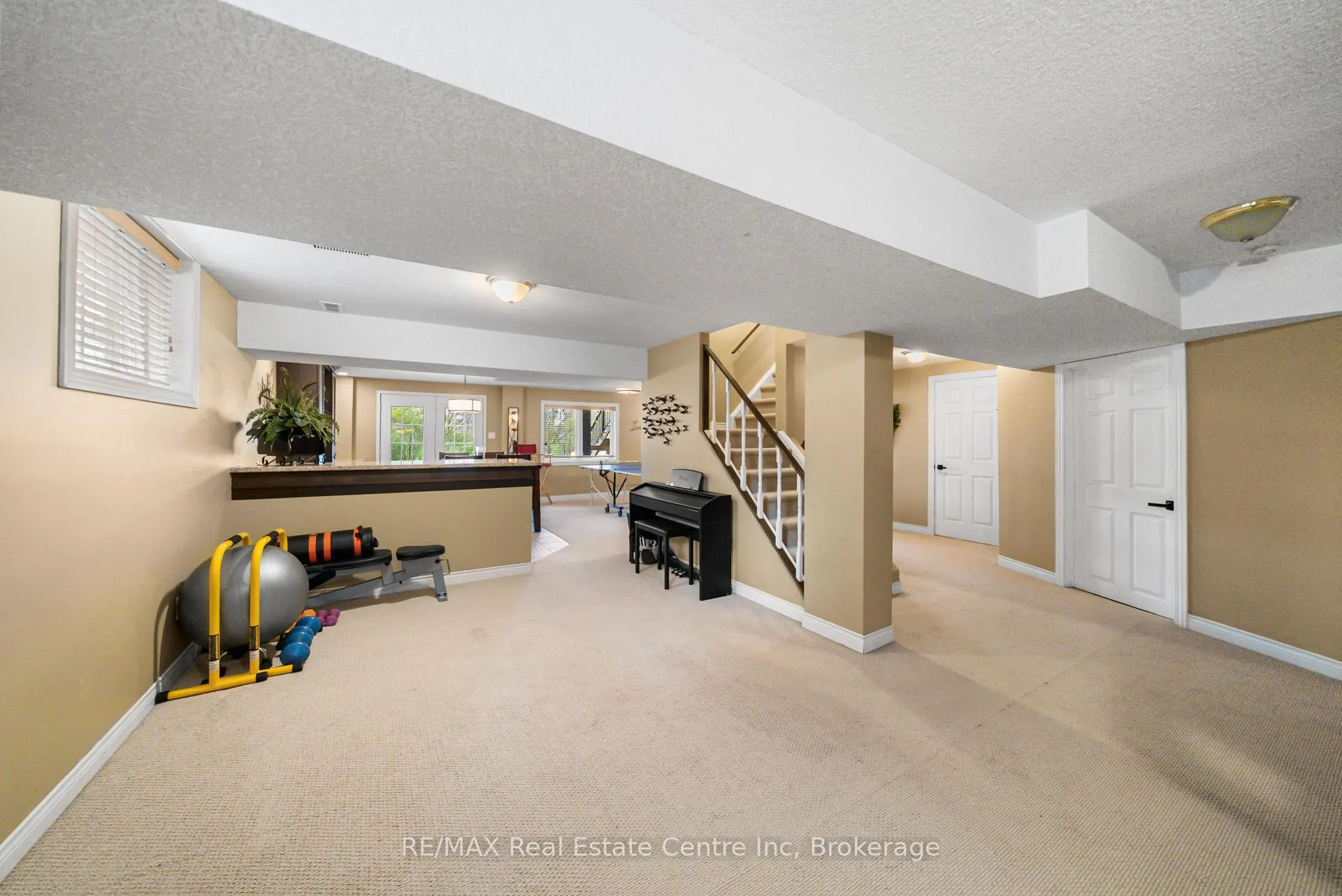 Photo 36 of 6 Jean Anderson Crescent, Guelph, Clairfields/Hanlon Business Park — HOMEH