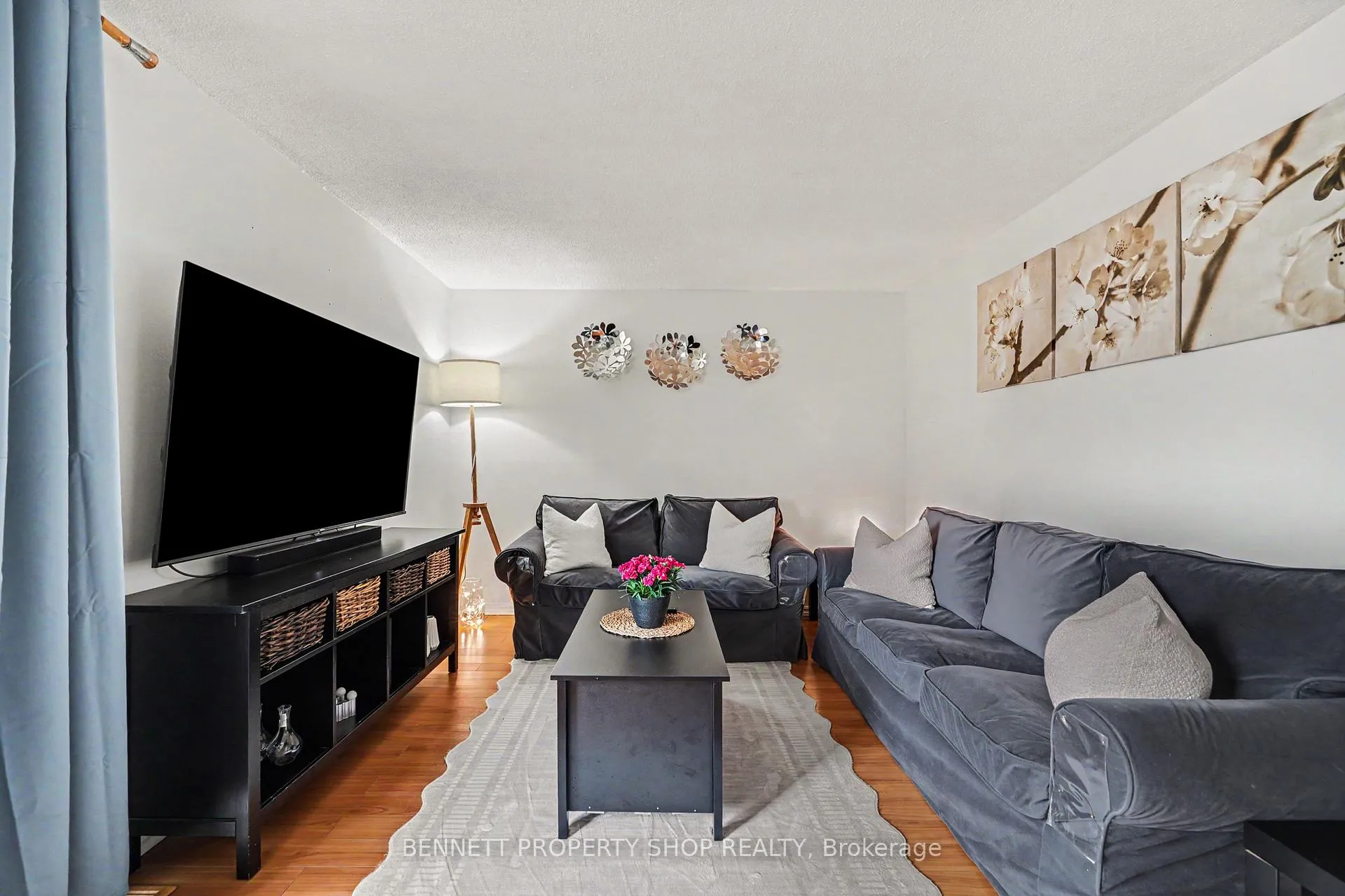 Photo 2 of Unit 186, 1045 Morrison Drive, Ottawa, Redwood Park — HOMEH