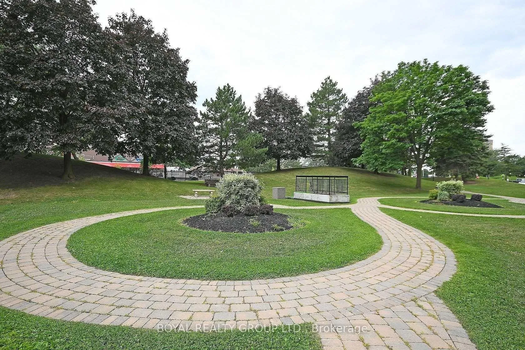 Photo 5 of Unit 303, 18 Knightsbridge Road, Brampton, Queen Street Corridor — HOMEH