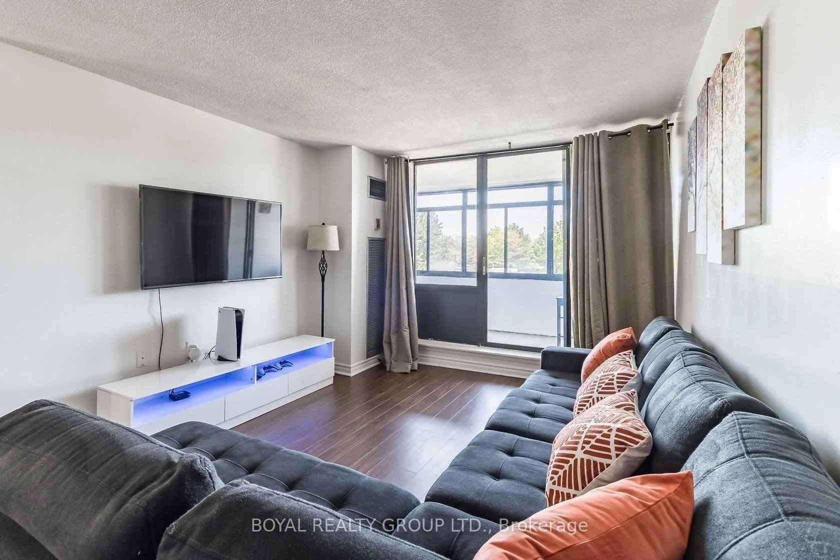 Photo 12 of Unit 303, 18 Knightsbridge Road, Brampton, Queen Street Corridor — HOMEH