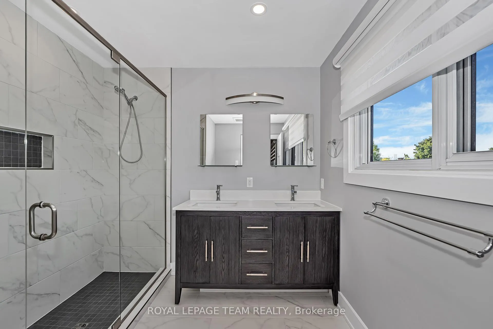 Photo 19 of 12 Largo Crescent, Ottawa, Meadowlands/Crestview — HOMEH