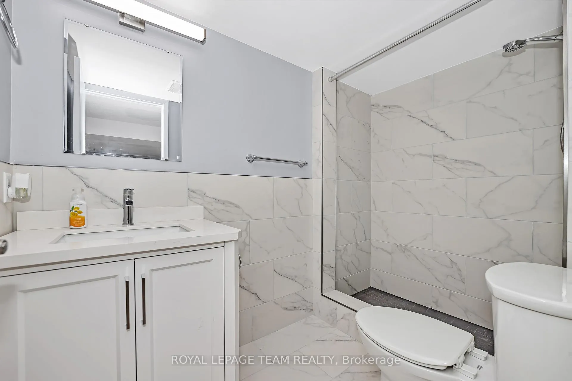 Photo 32 of 12 Largo Crescent, Ottawa, Meadowlands/Crestview — HOMEH