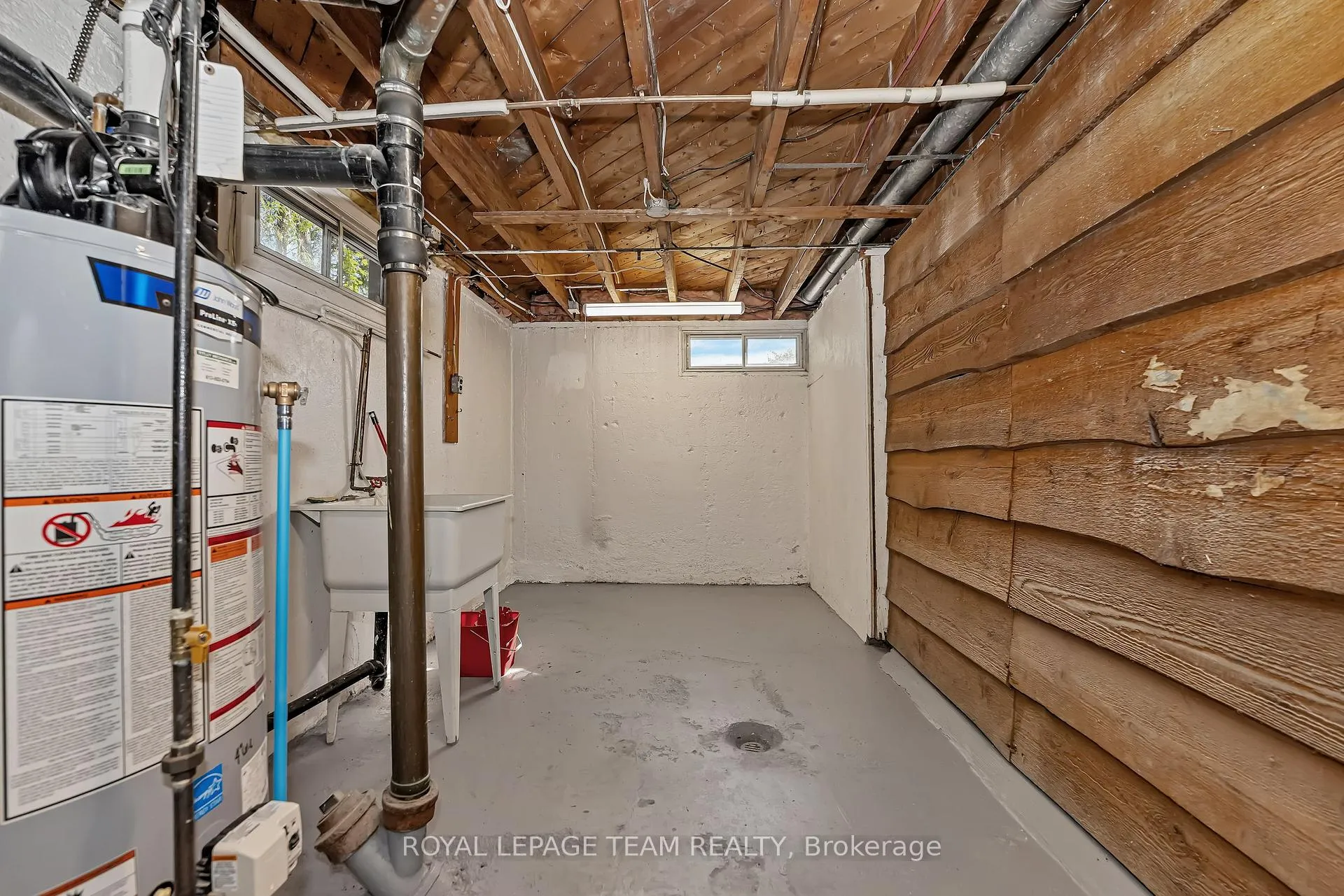 Photo 33 of 12 Largo Crescent, Ottawa, Meadowlands/Crestview — HOMEH