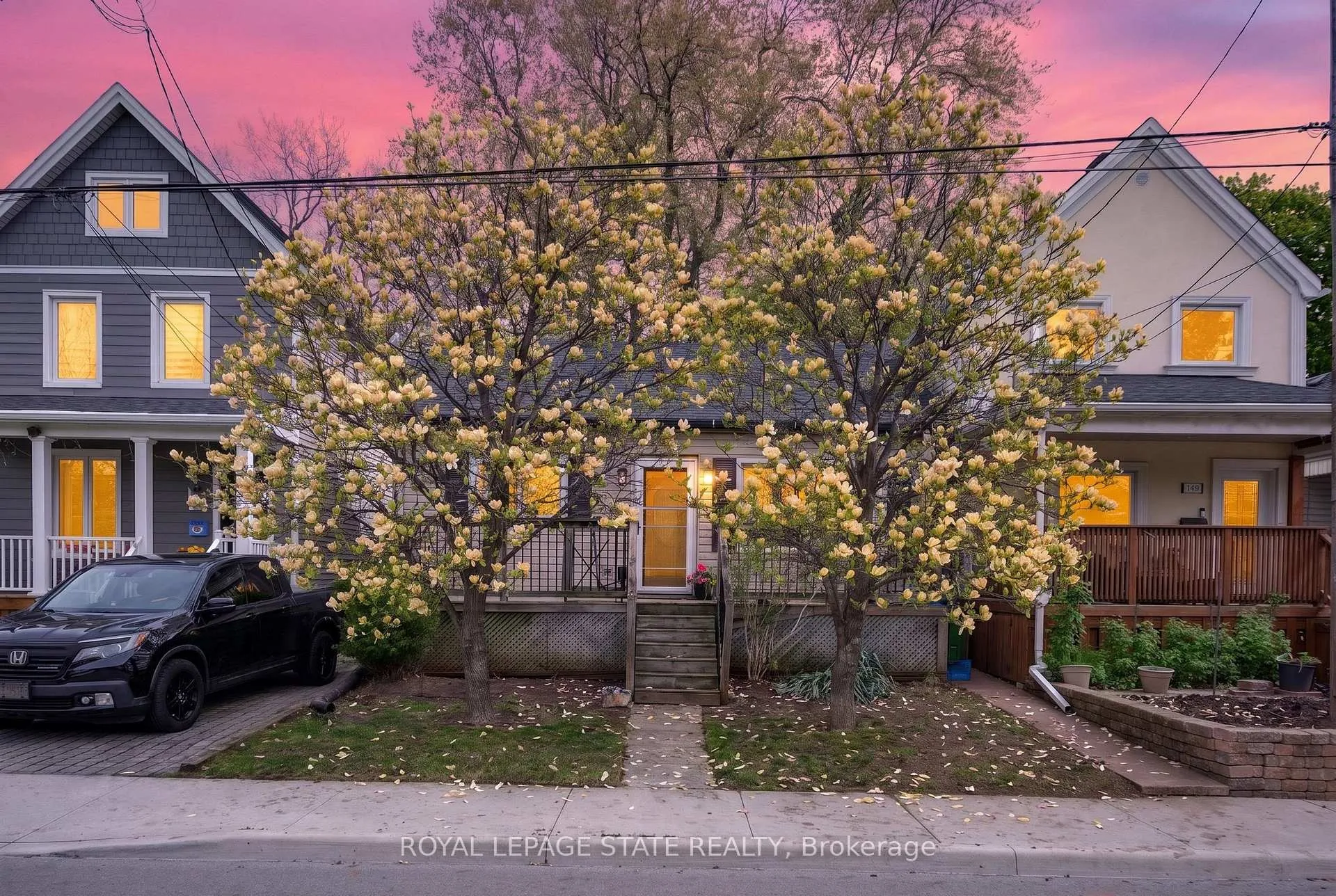 Front of 147 Strachan Street E