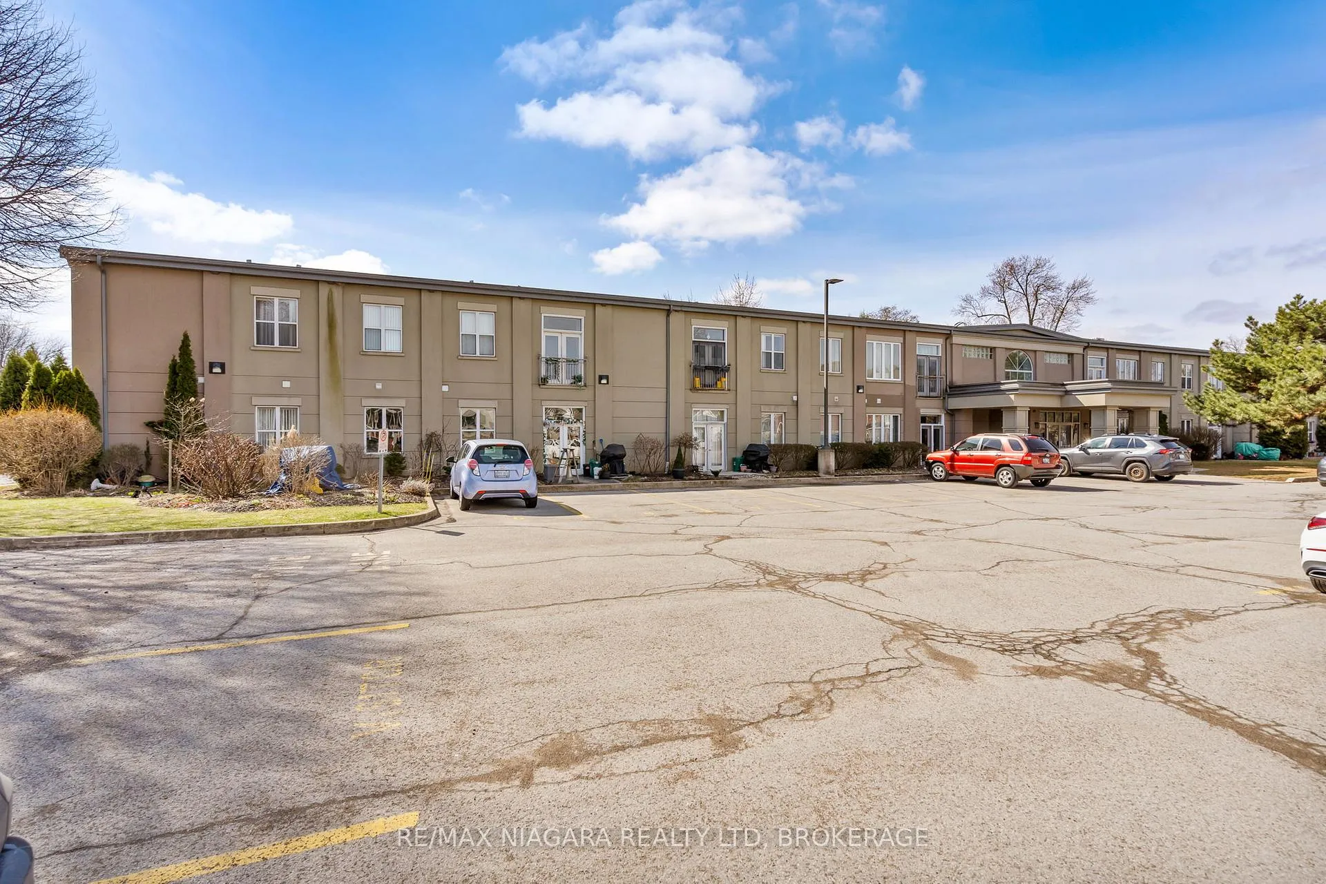 Front of Unit 103, 6365 Drummond Road