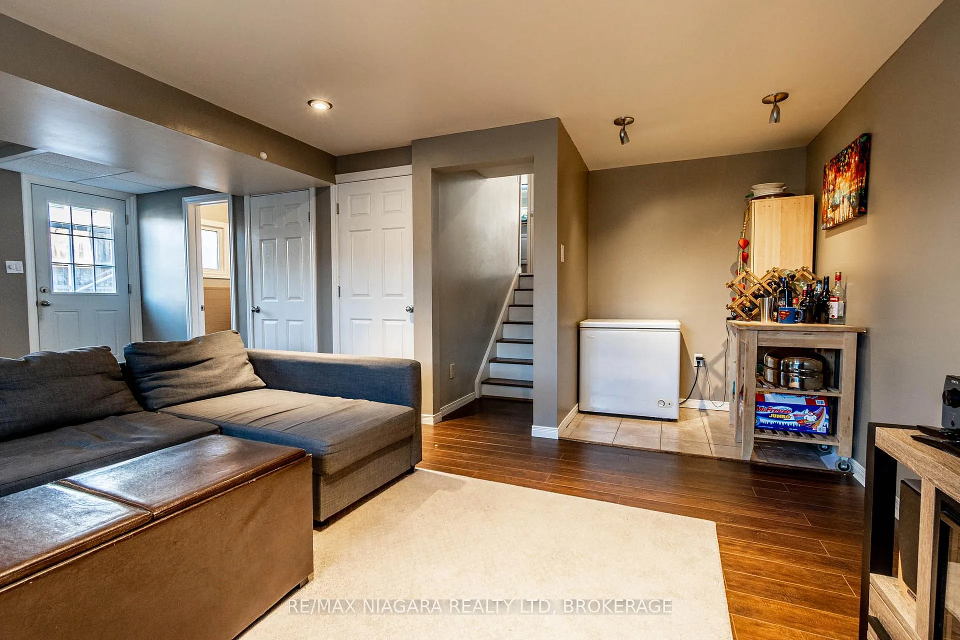 Photo 22 of 63 Windward Street, St. Catharines, Carlton/Bunting — HOMEH