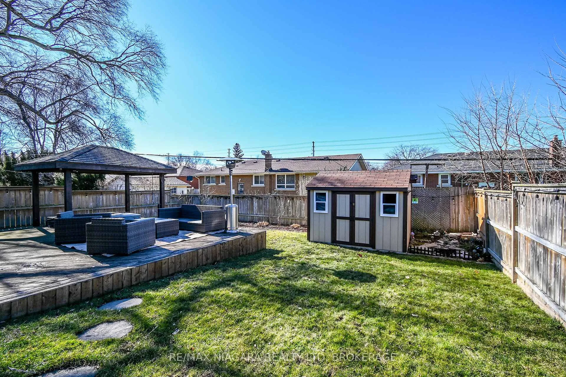 Photo 33 of 63 Windward Street, St. Catharines, Carlton/Bunting — HOMEH