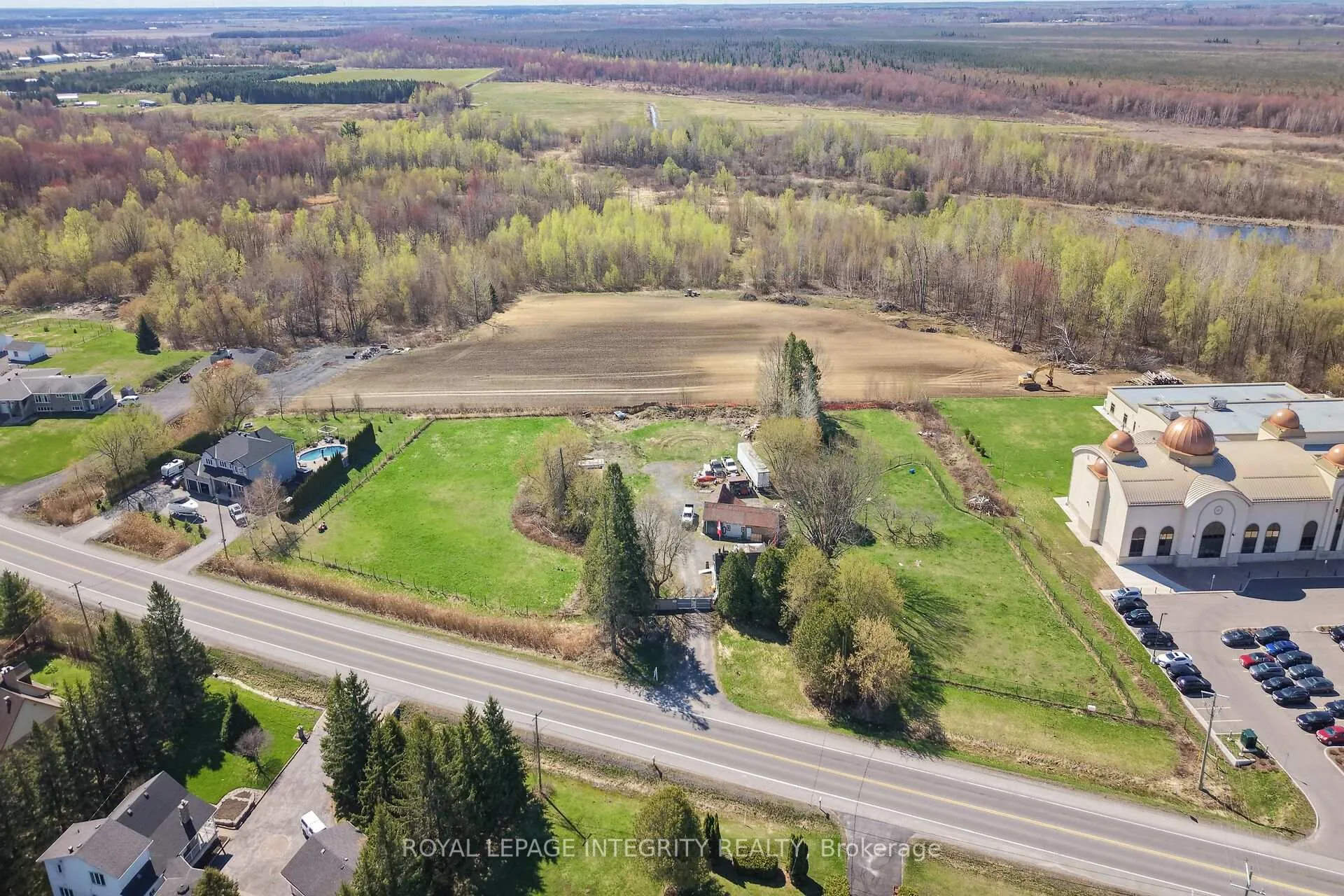 Photo 3 of 3890 Navan Road, Ottawa, Sarsfield/Bearbrook — HOMEH