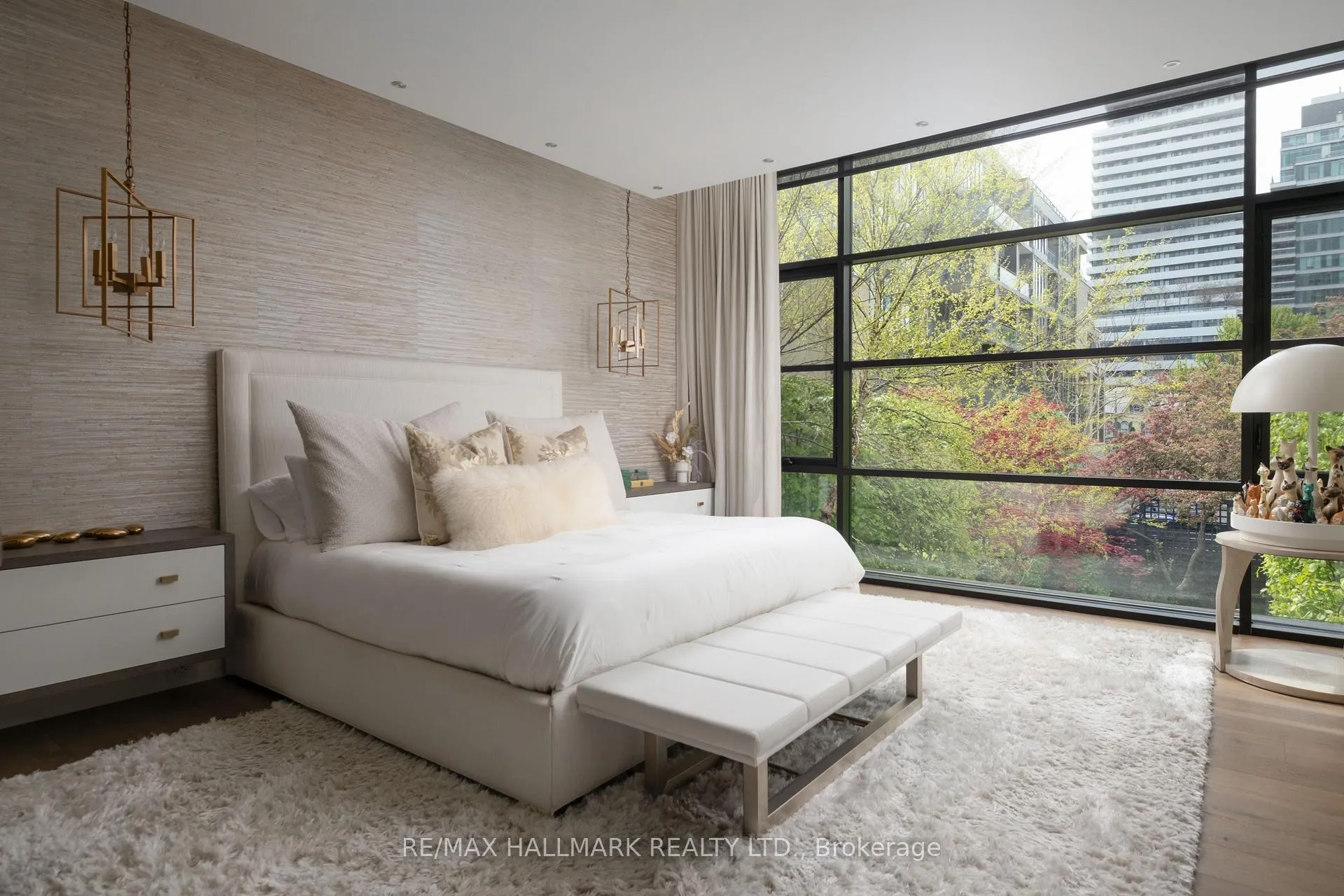 Photo 13 of 23 Lowther Avenue, Toronto, The Annex — HOMEH