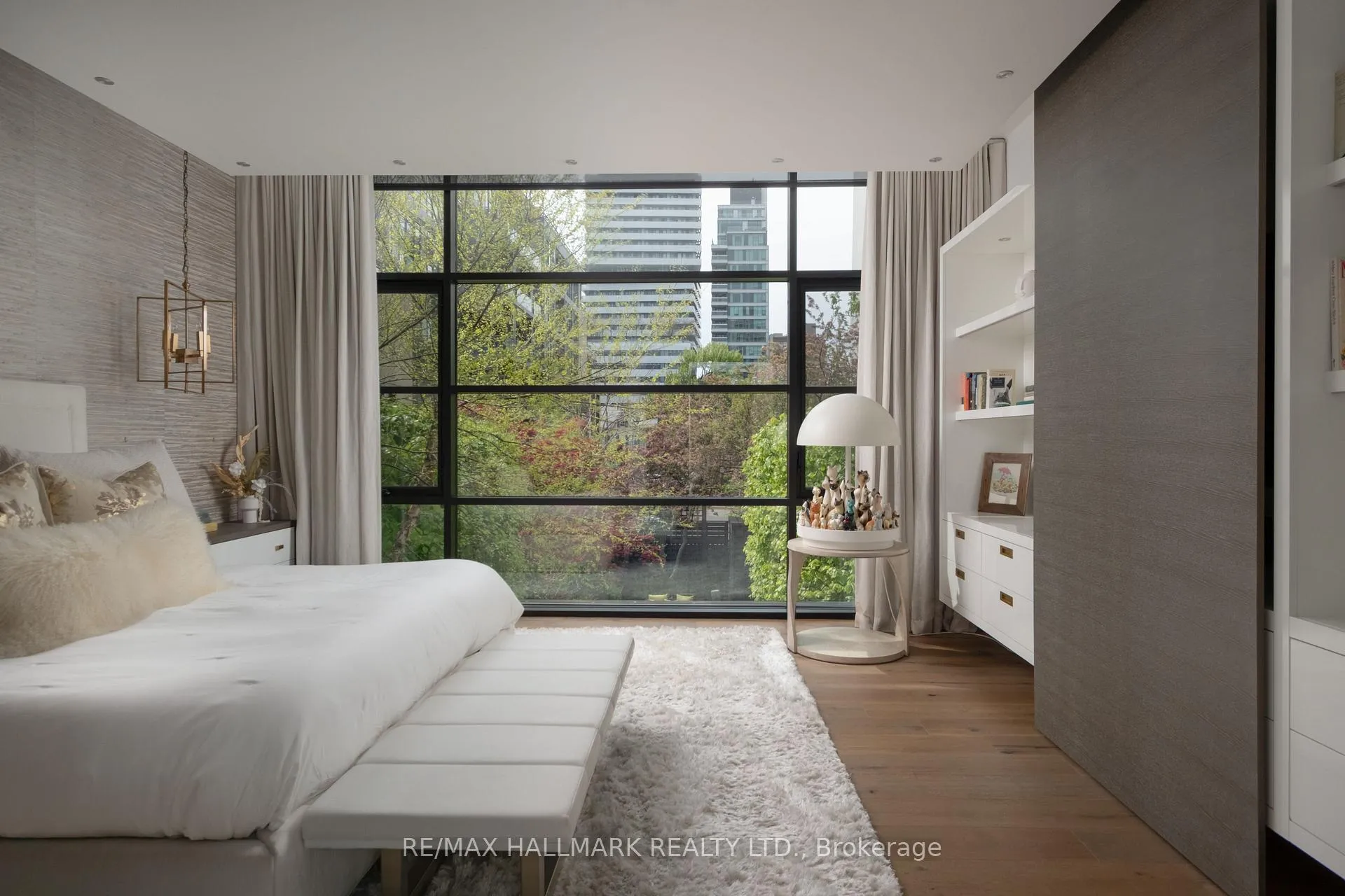 Photo 14 of 23 Lowther Avenue, Toronto, The Annex — HOMEH