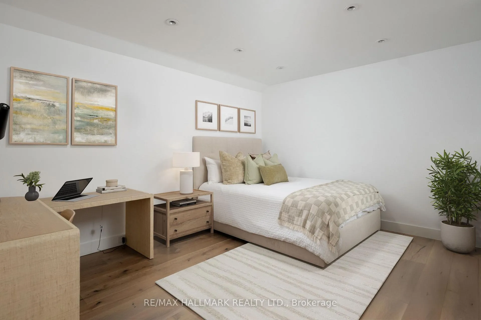 Photo 23 of 23 Lowther Avenue, Toronto, The Annex — HOMEH