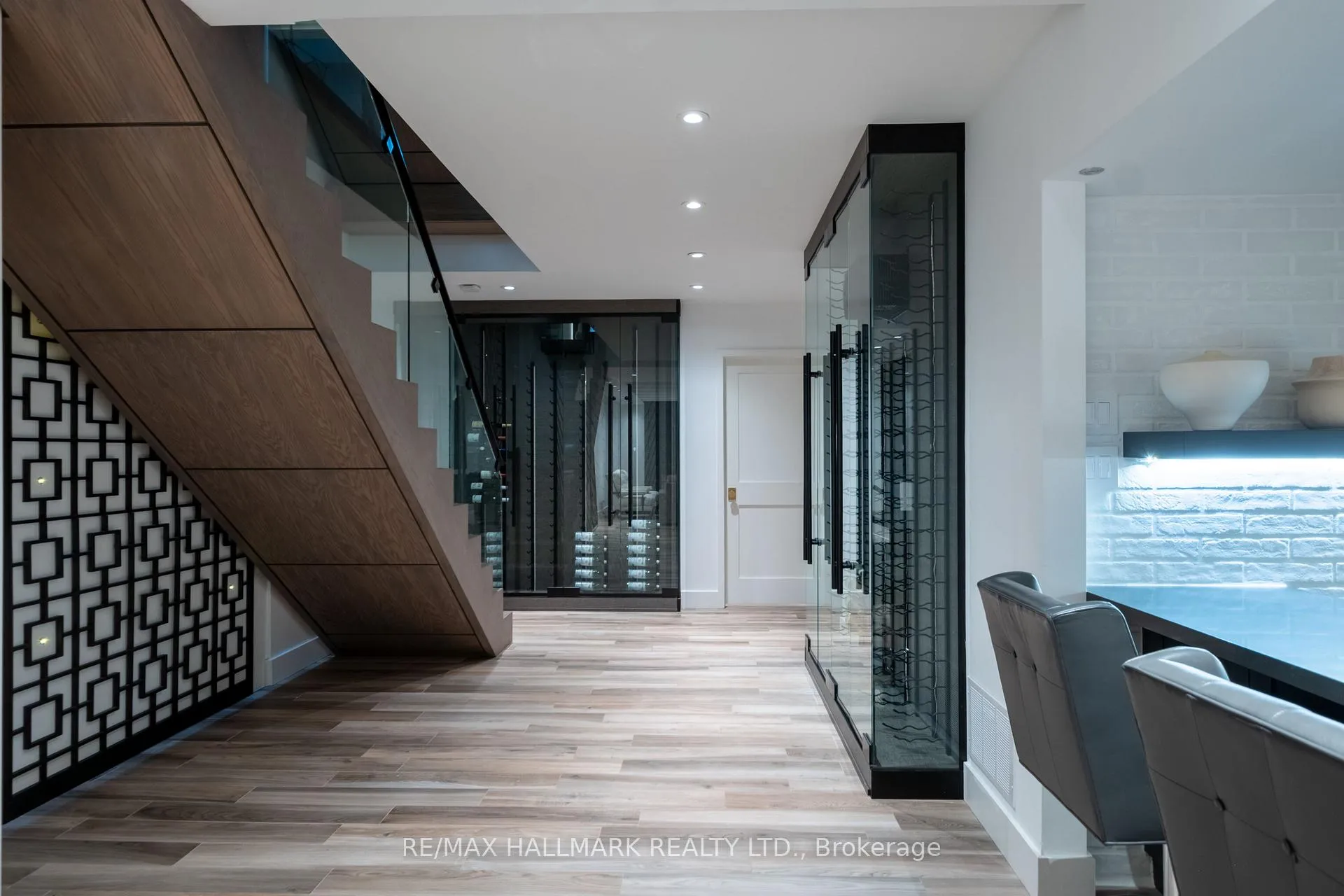 Photo 27 of 23 Lowther Avenue, Toronto, The Annex — HOMEH