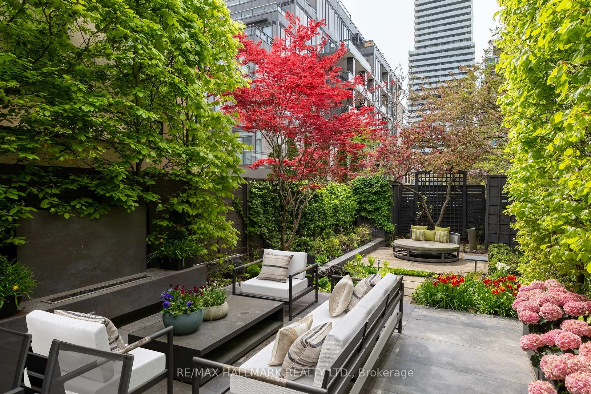 Photo 28 of 23 Lowther Avenue, Toronto, The Annex — HOMEH