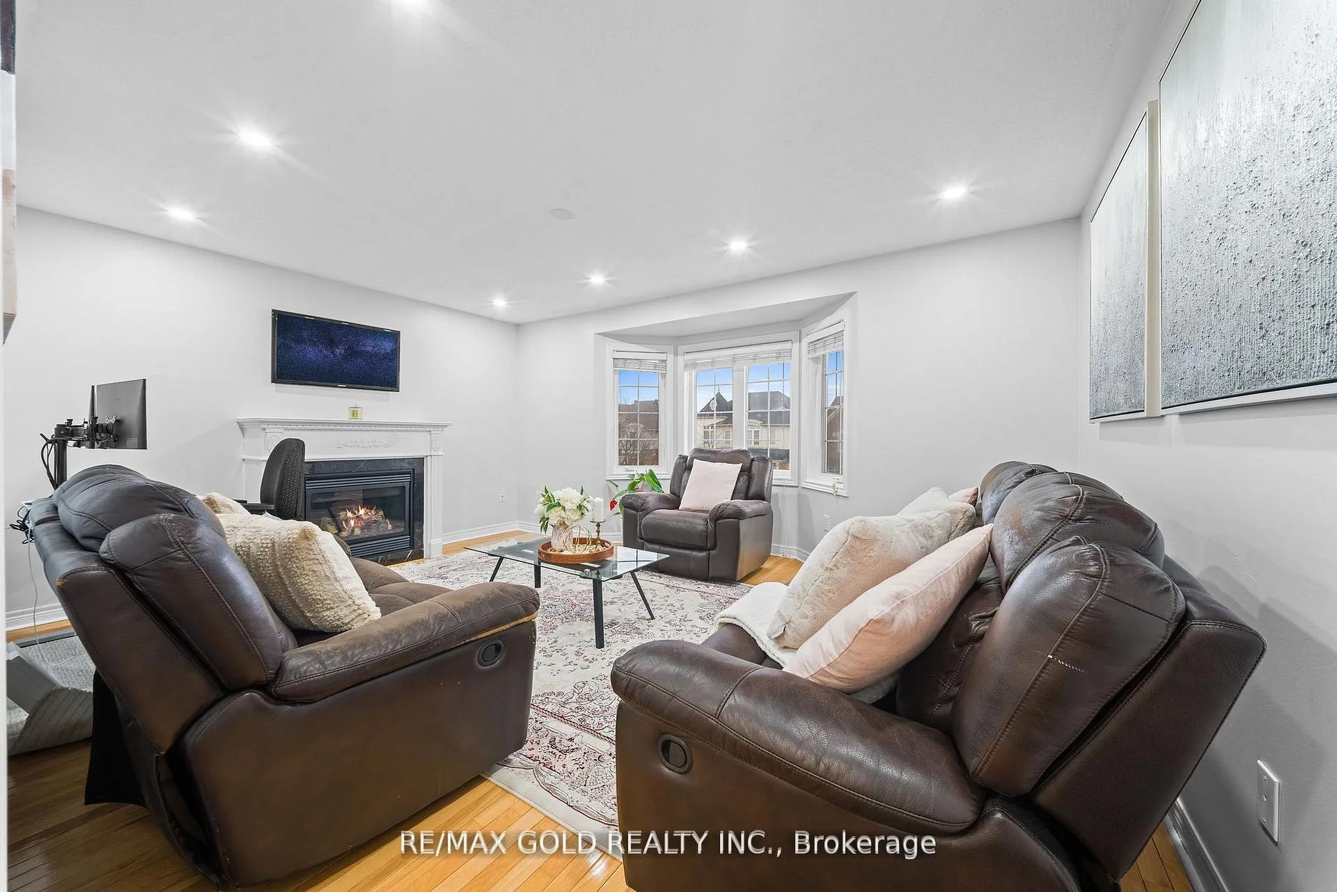 Photo 16 of 36 Ocean Ridge Drive E, Brampton, Sandringham-Wellington — HOMEH