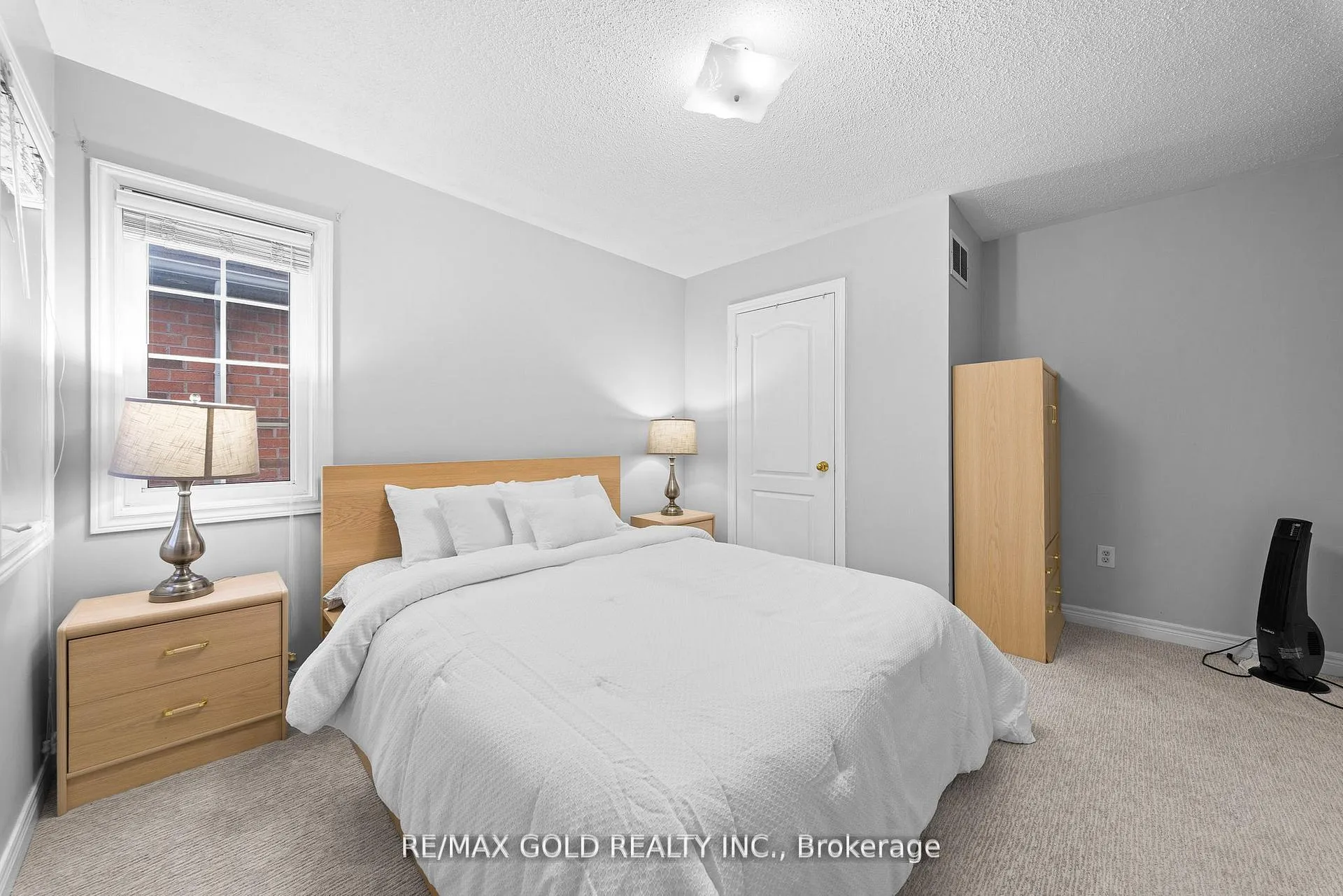 Photo 27 of 36 Ocean Ridge Drive E, Brampton, Sandringham-Wellington — HOMEH