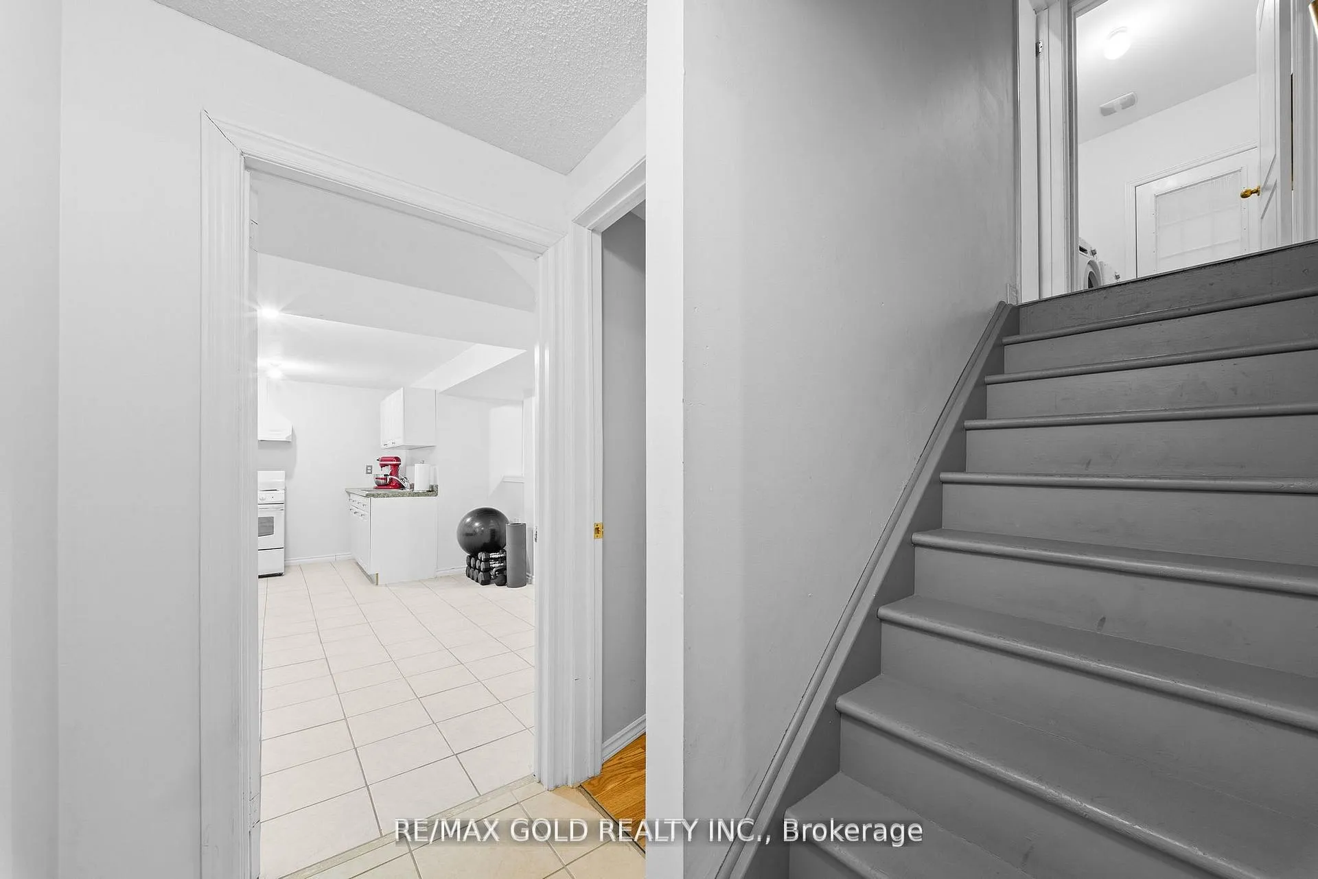Photo 33 of 36 Ocean Ridge Drive E, Brampton, Sandringham-Wellington — HOMEH