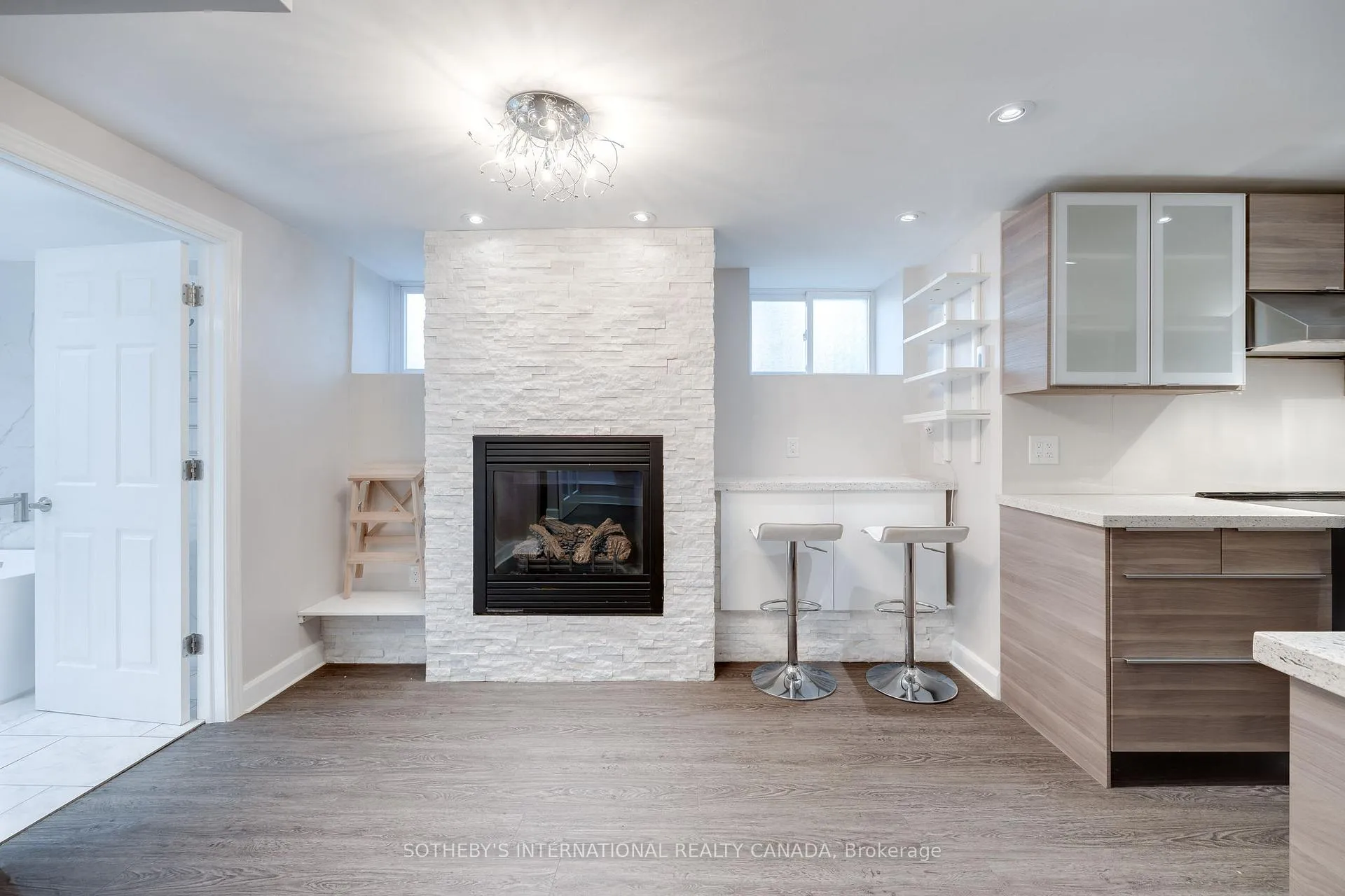 Photo 4 of Unit Bsmt, 21 Clendenan Avenue, Toronto, High Park North — HOMEH