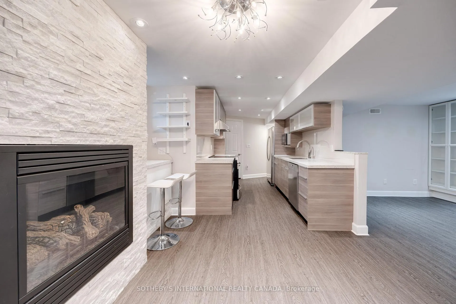 Photo 5 of Unit Bsmt, 21 Clendenan Avenue, Toronto, High Park North — HOMEH