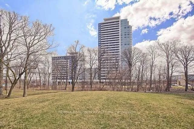 Photo 13 of Unit 1216, 7900 Bathurst Street, Vaughan, Beverley Glen — HOMEH