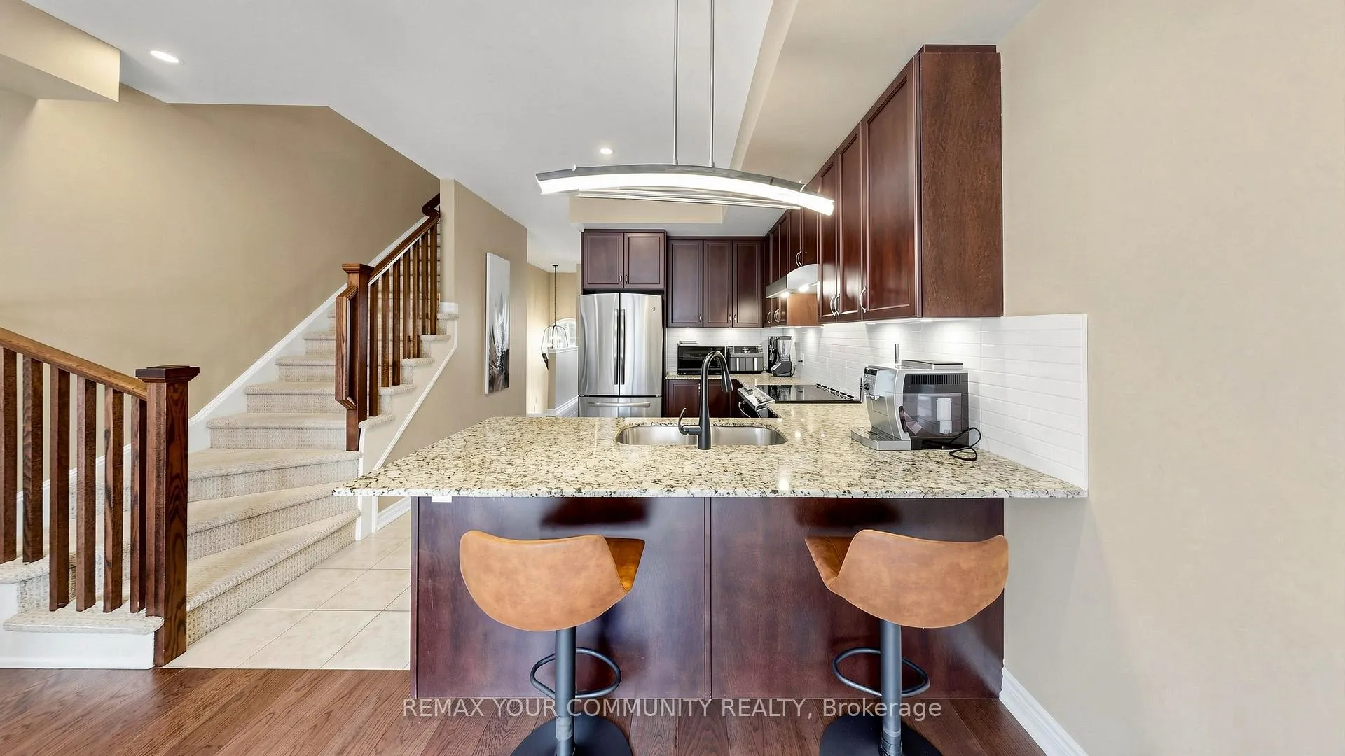 Photo 10 of 4160 Galileo Common, Burlington, Shoreacres — HOMEH