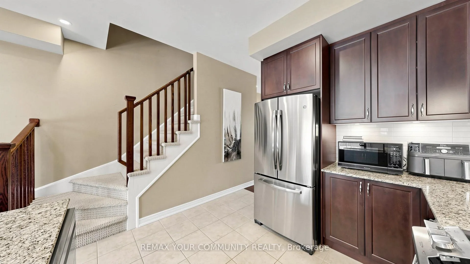 Photo 11 of 4160 Galileo Common, Burlington, Shoreacres — HOMEH