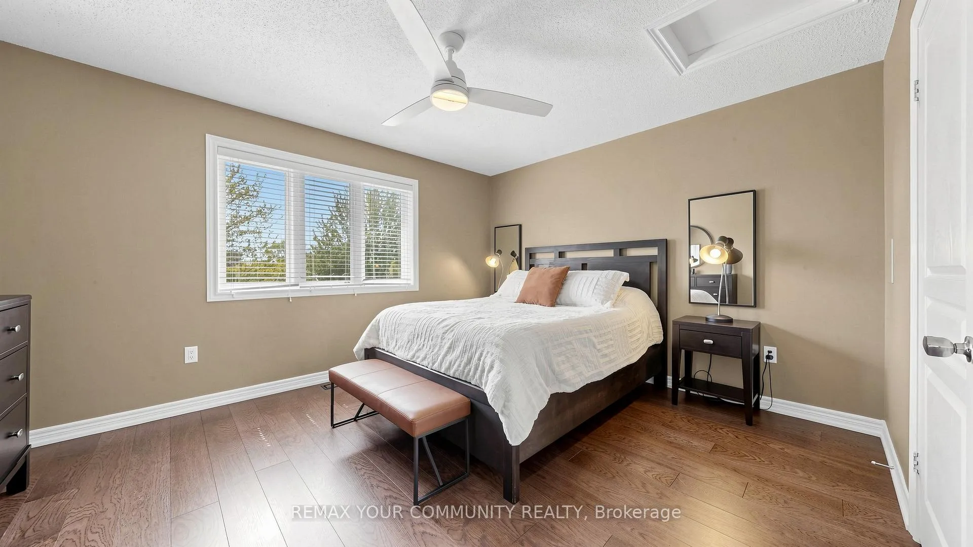 Photo 27 of 4160 Galileo Common, Burlington, Shoreacres — HOMEH