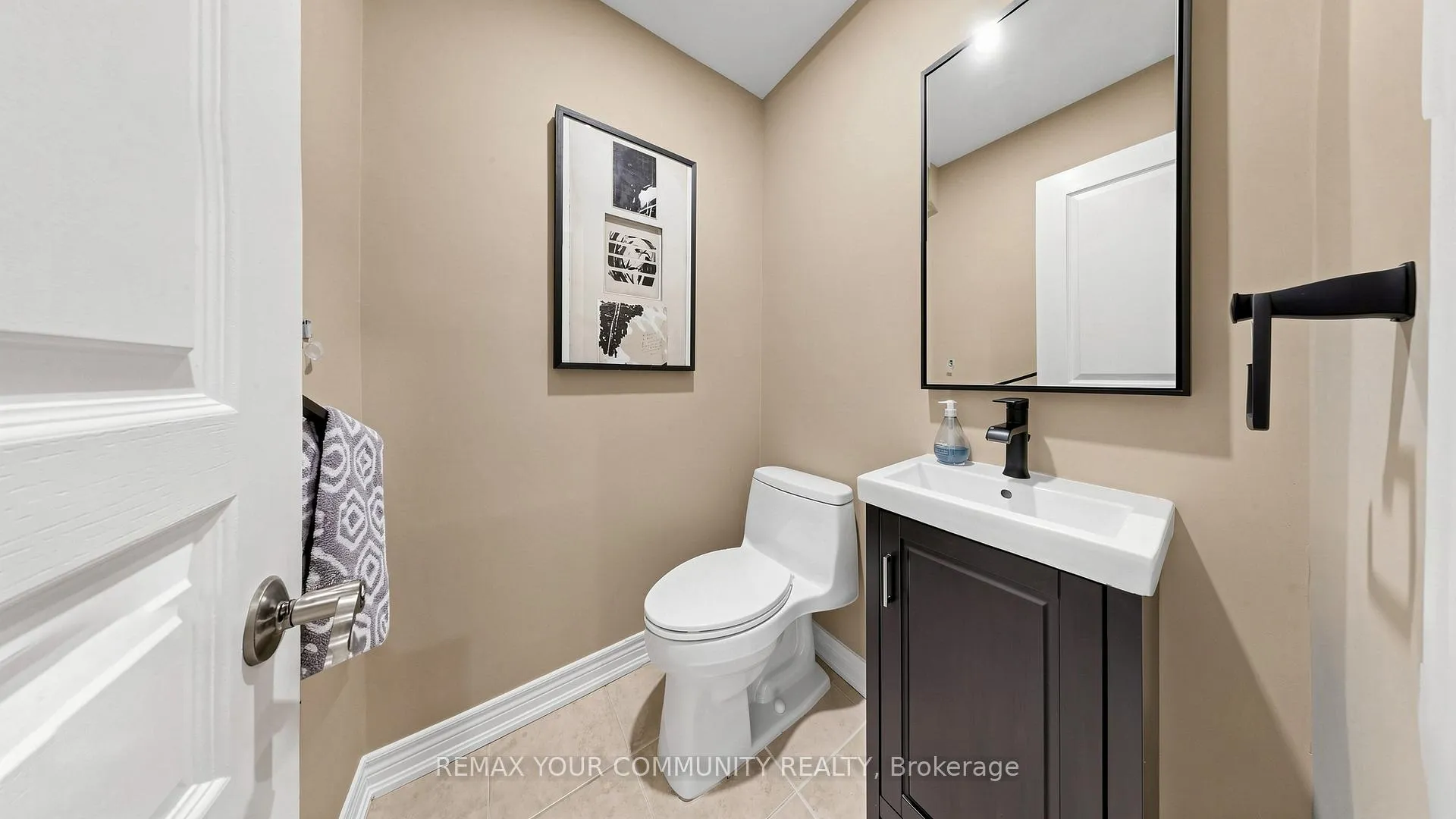 Photo 38 of 4160 Galileo Common, Burlington, Shoreacres — HOMEH