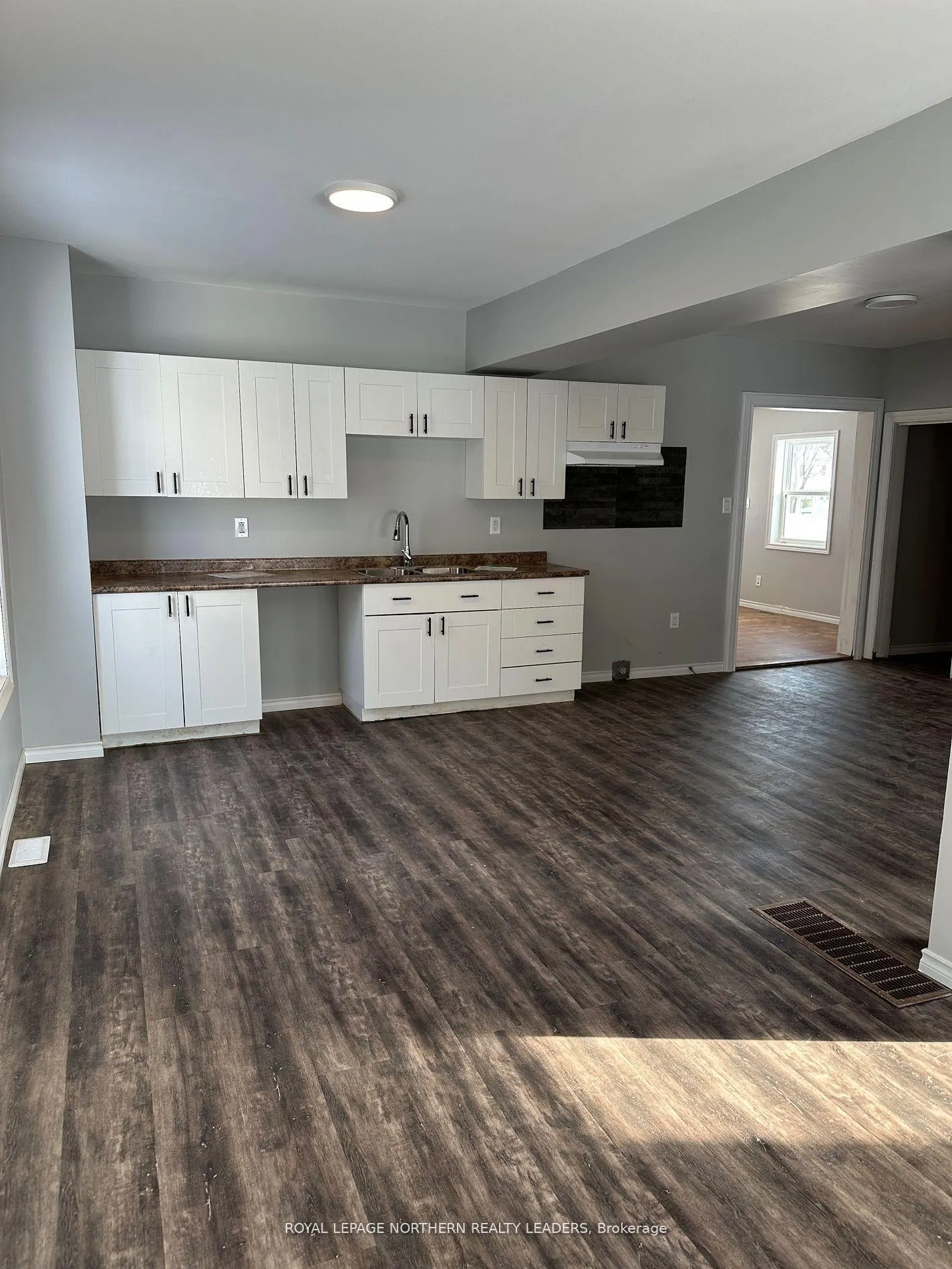 Photo 6 of 142 Kent Avenue, Timmins, TS - SW — HOMEH