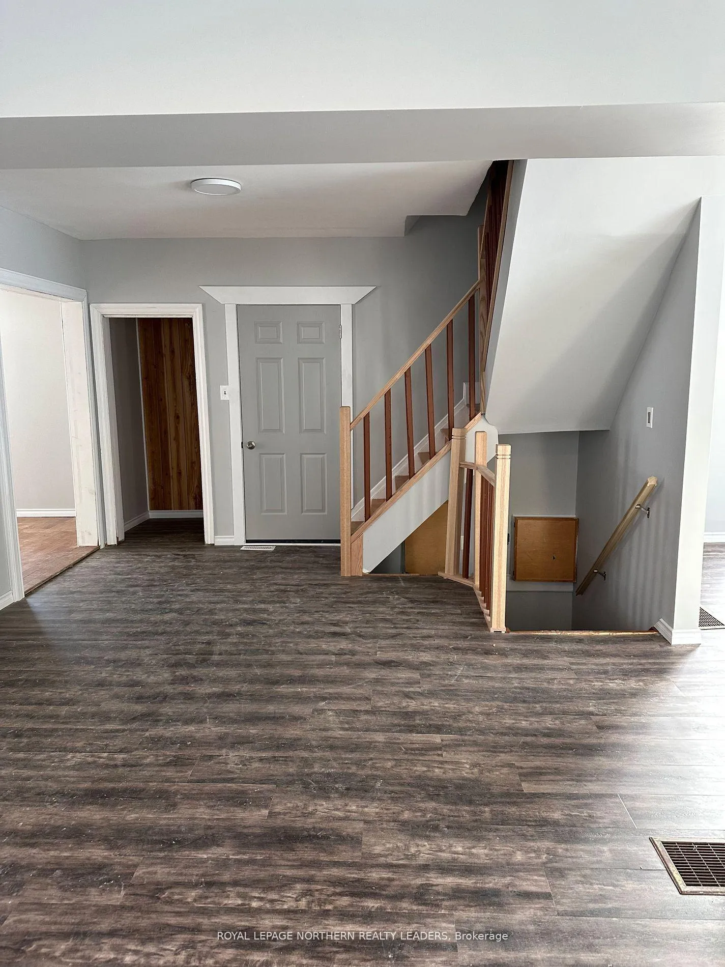 Photo 7 of 142 Kent Avenue, Timmins, TS - SW — HOMEH