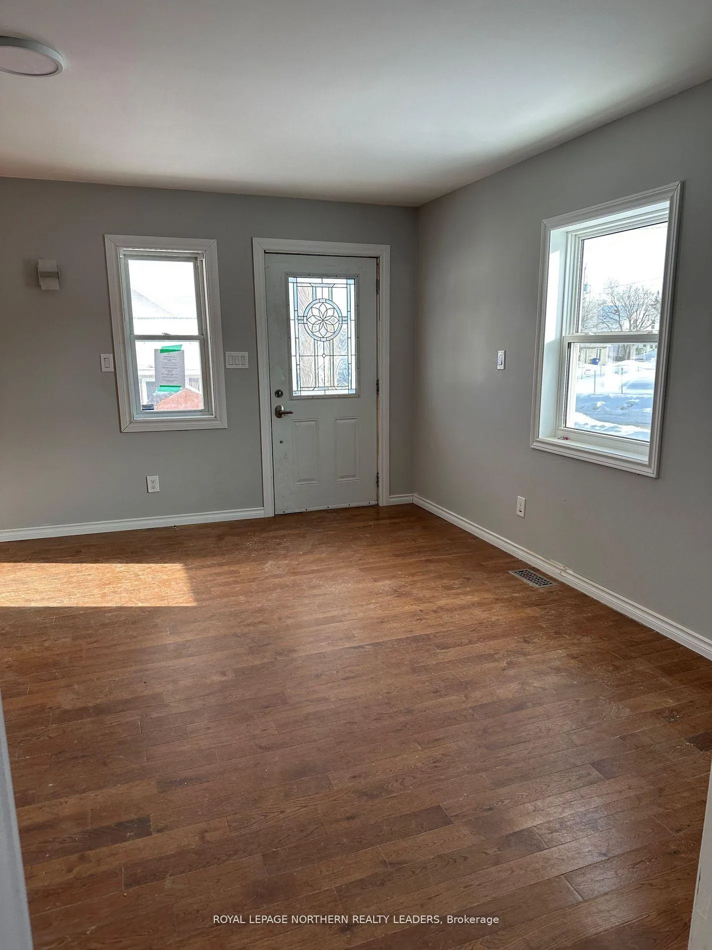 Photo 9 of 142 Kent Avenue, Timmins, TS - SW — HOMEH