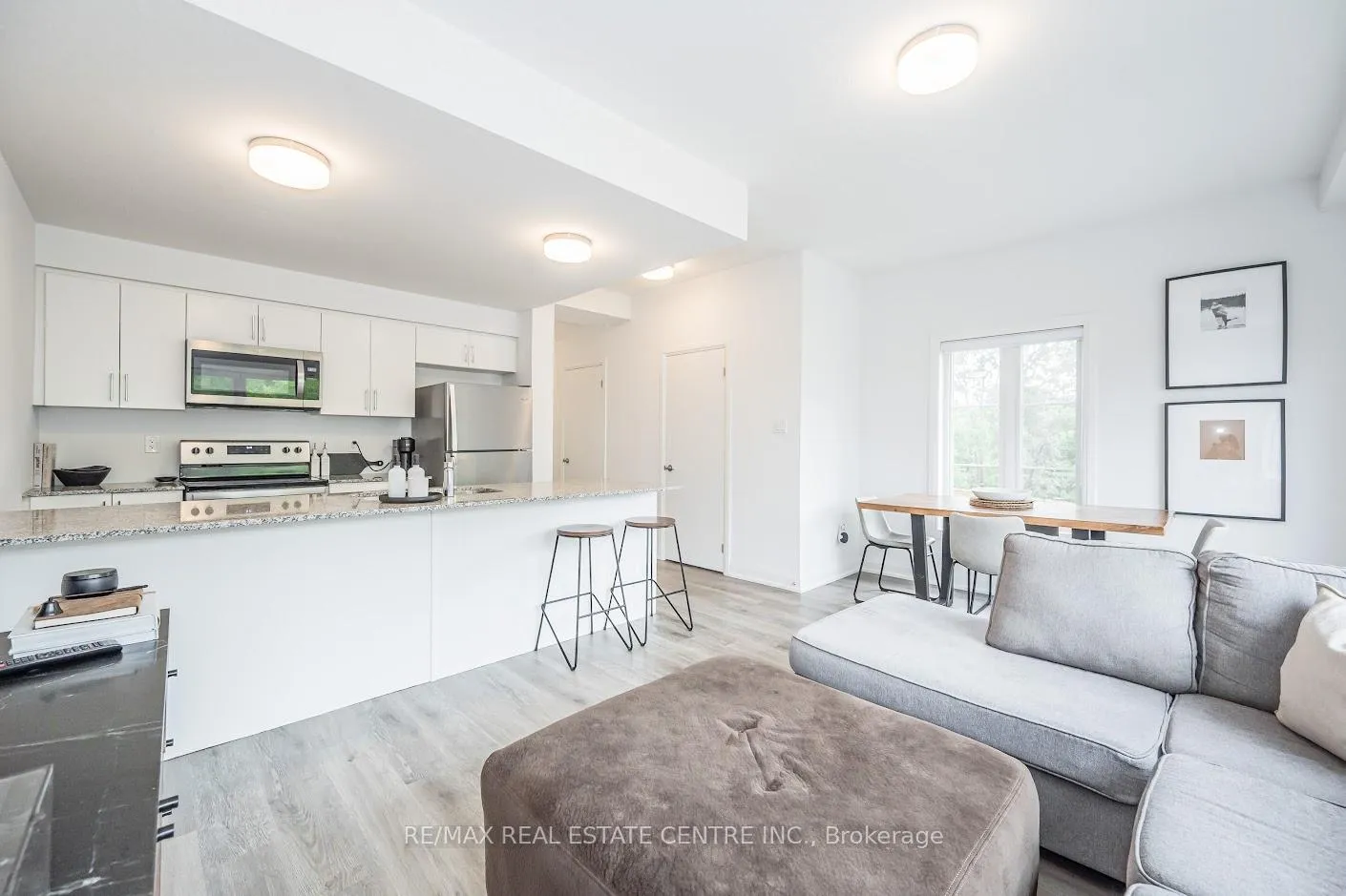 Photo 10 of 25 Steele Crescent, Guelph, St. Patrick's Ward — HOMEH