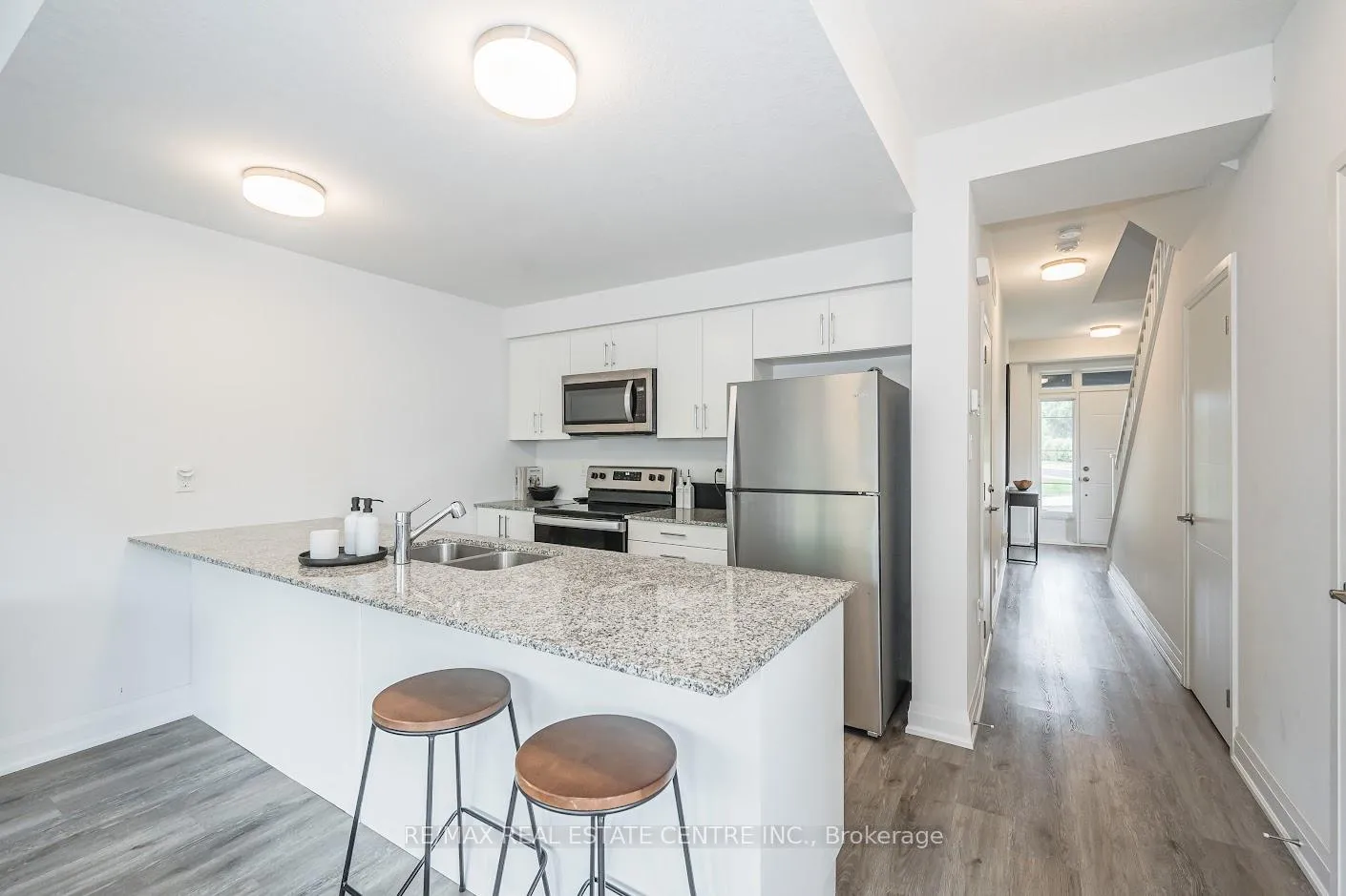 Photo 12 of 25 Steele Crescent, Guelph, St. Patrick's Ward — HOMEH
