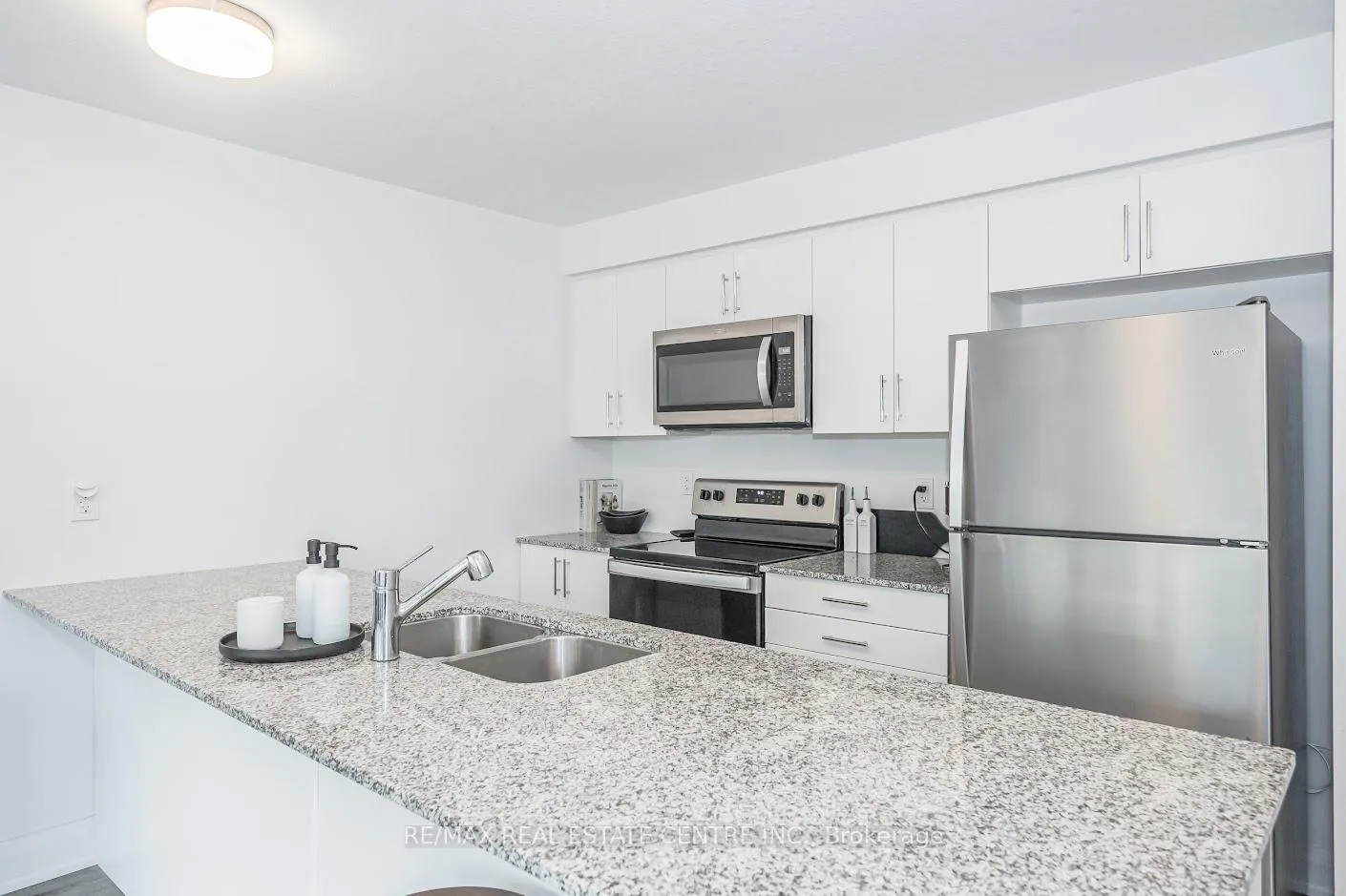 Photo 13 of 25 Steele Crescent, Guelph, St. Patrick's Ward — HOMEH