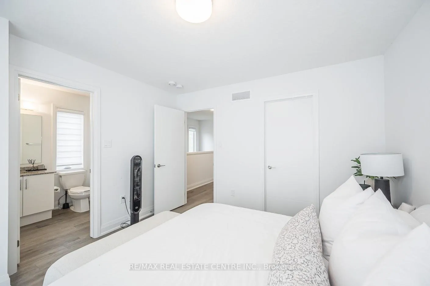Photo 17 of 25 Steele Crescent, Guelph, St. Patrick's Ward — HOMEH