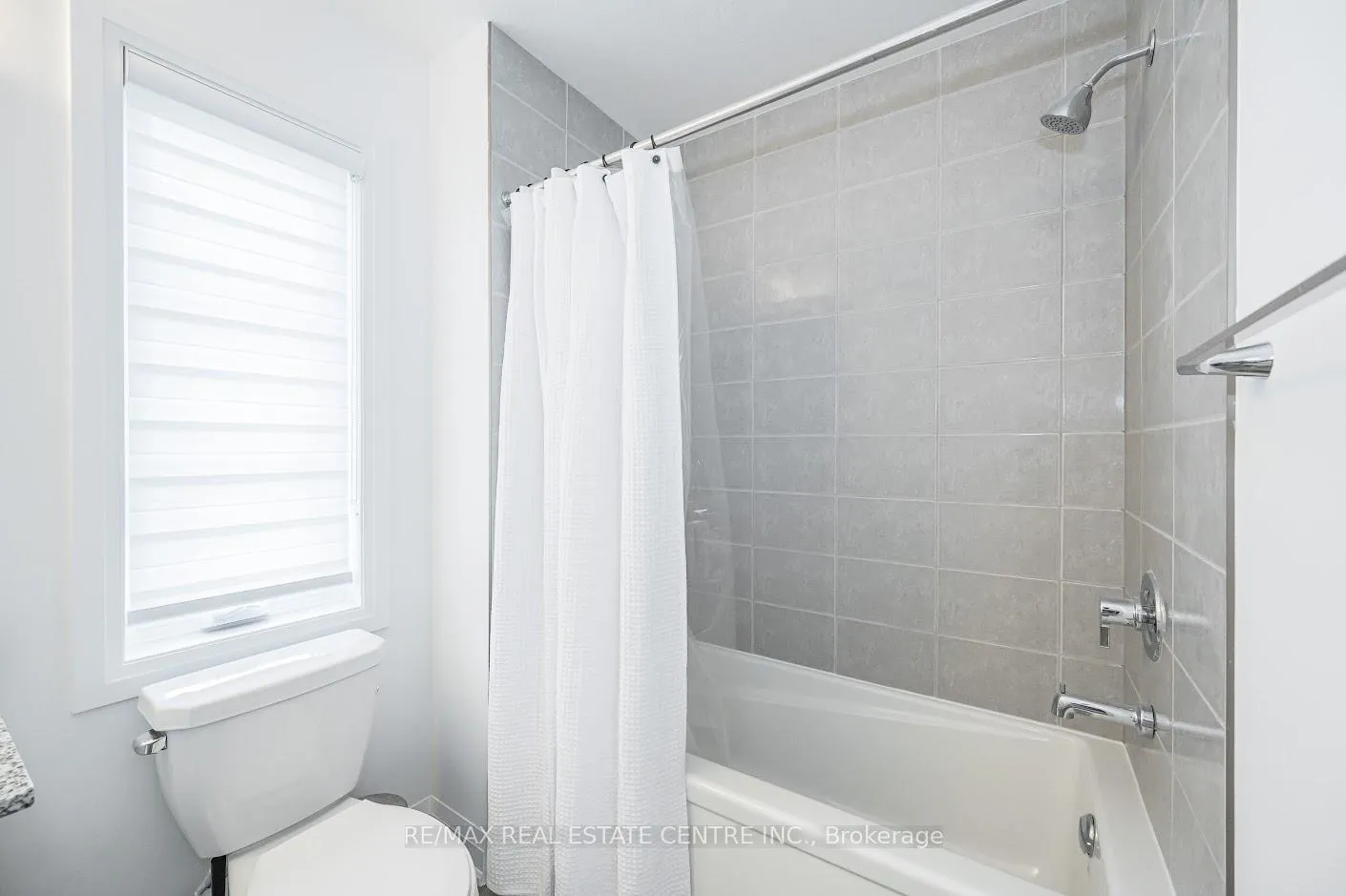 Photo 19 of 25 Steele Crescent, Guelph, St. Patrick's Ward — HOMEH