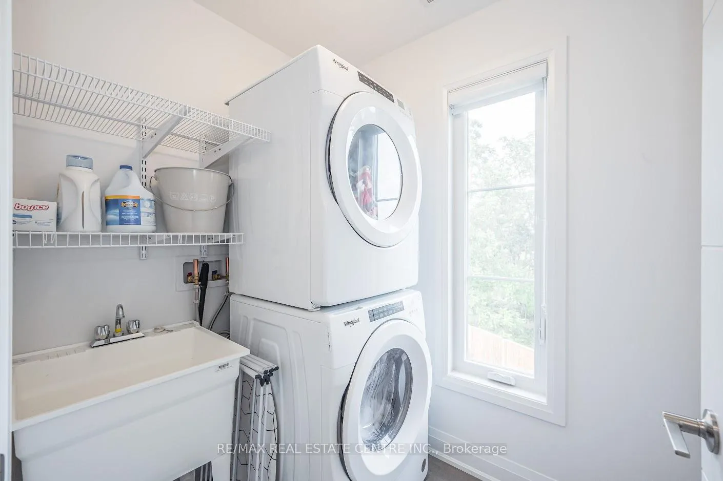 Photo 23 of 25 Steele Crescent, Guelph, St. Patrick's Ward — HOMEH