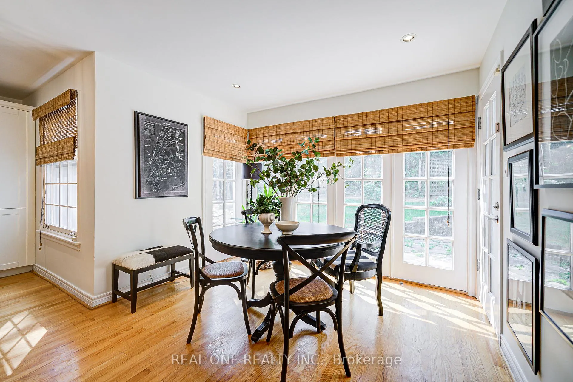 Photo 16 of 21 Alcaine Court, Markham, Thornhill — HOMEH