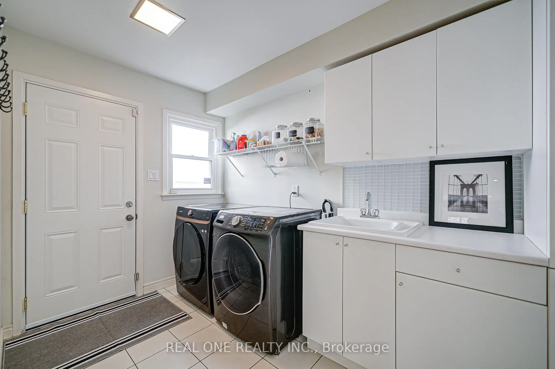 Photo 21 of 21 Alcaine Court, Markham, Thornhill — HOMEH