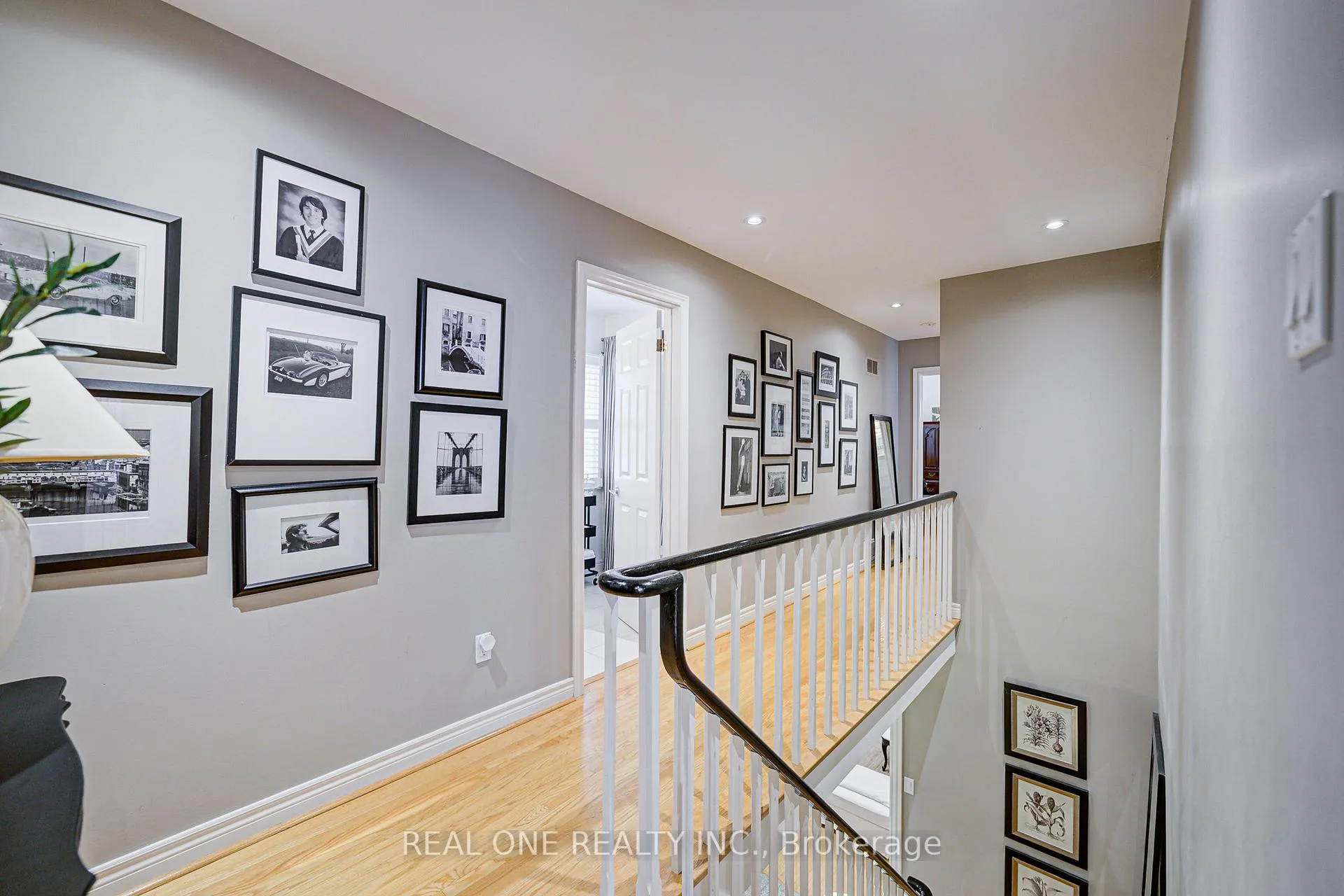 Photo 22 of 21 Alcaine Court, Markham, Thornhill — HOMEH