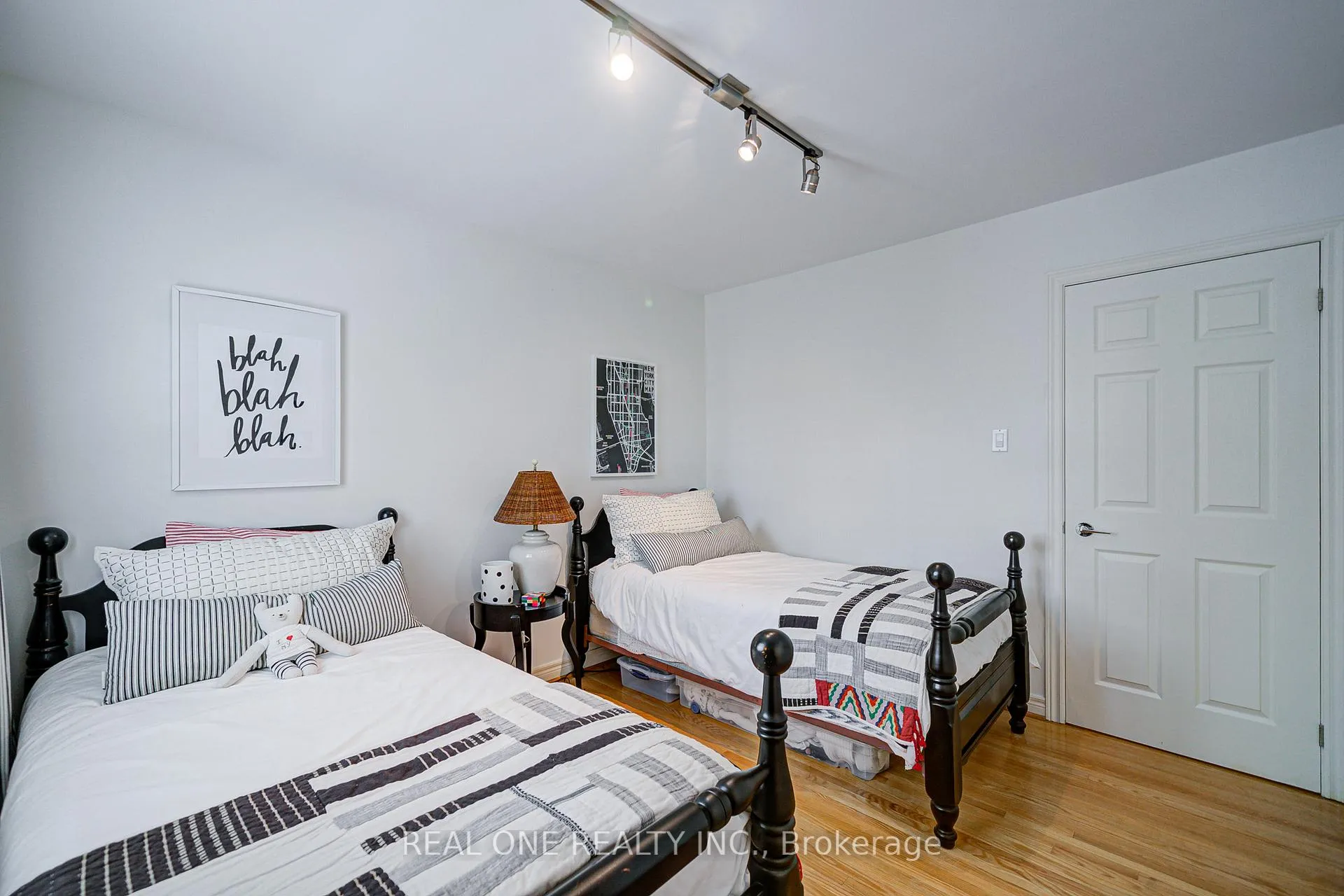 Photo 26 of 21 Alcaine Court, Markham, Thornhill — HOMEH