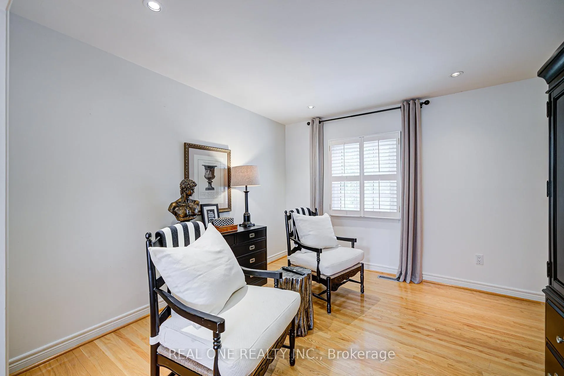 Photo 31 of 21 Alcaine Court, Markham, Thornhill — HOMEH