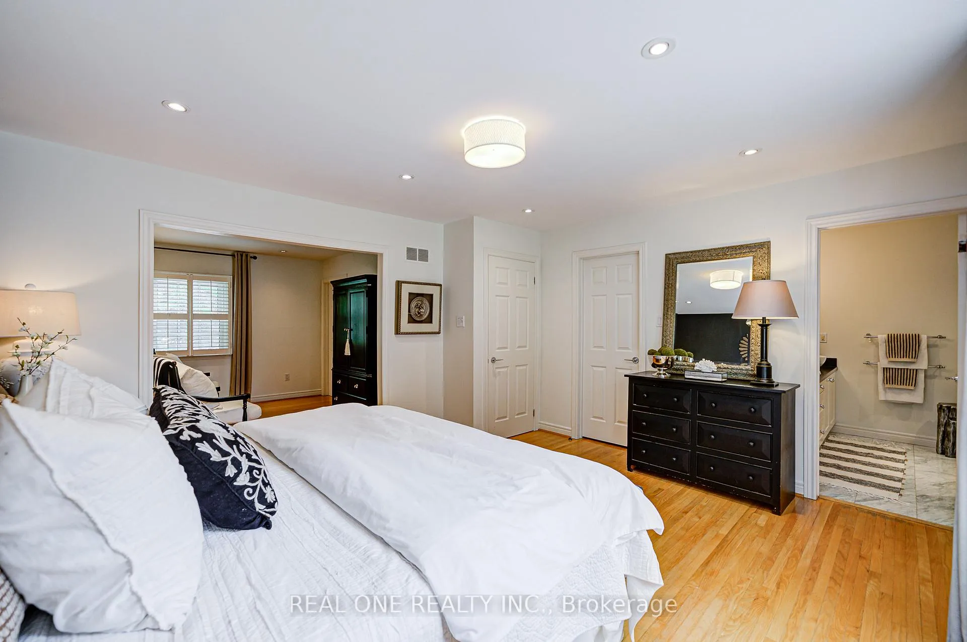 Photo 32 of 21 Alcaine Court, Markham, Thornhill — HOMEH