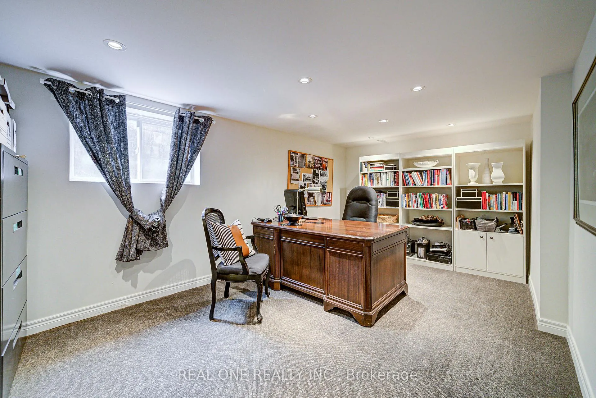 Photo 40 of 21 Alcaine Court, Markham, Thornhill — HOMEH