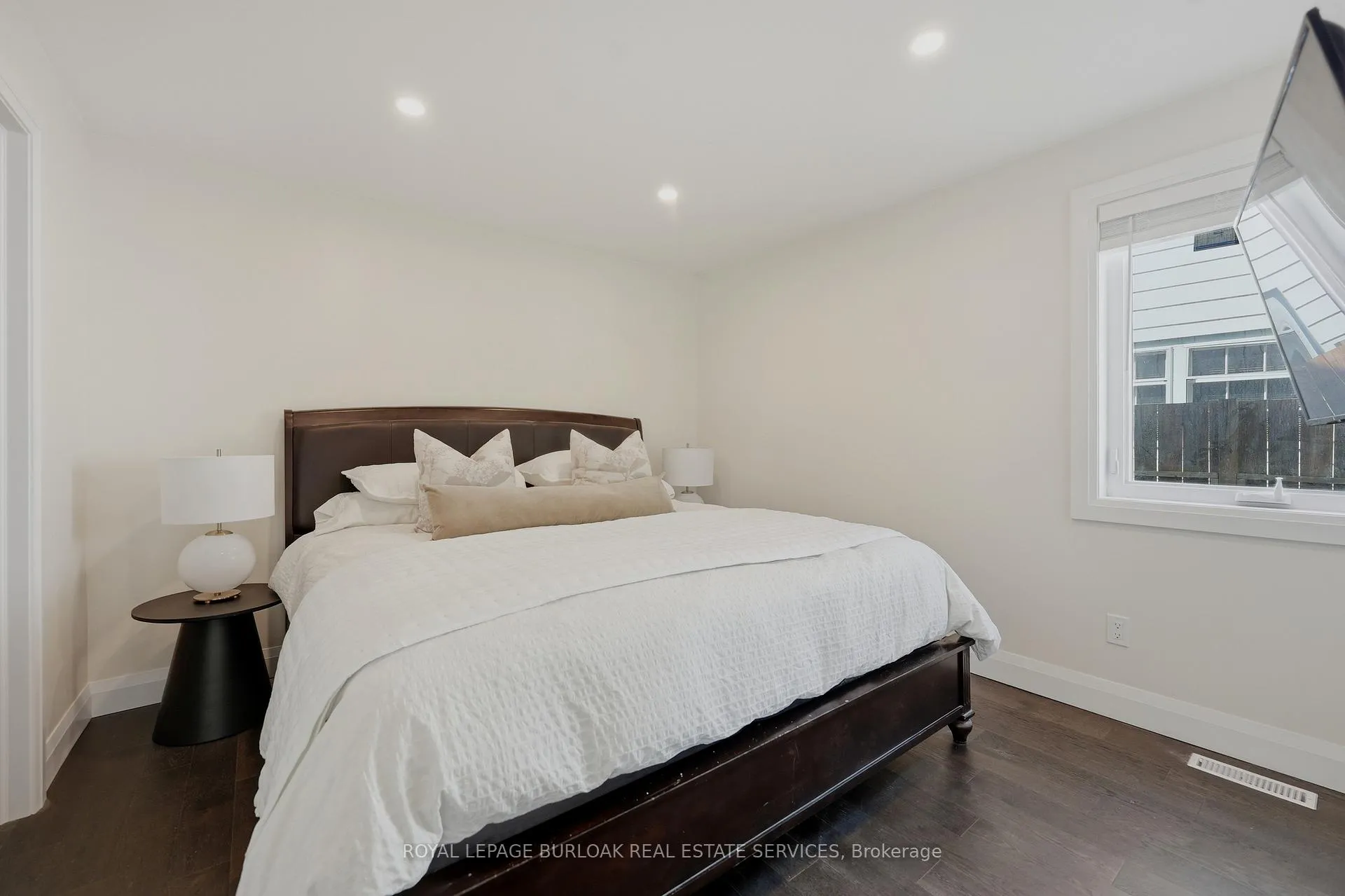 Photo 14 of 12 Beverly Street, St. Catharines, Oakdale — HOMEH