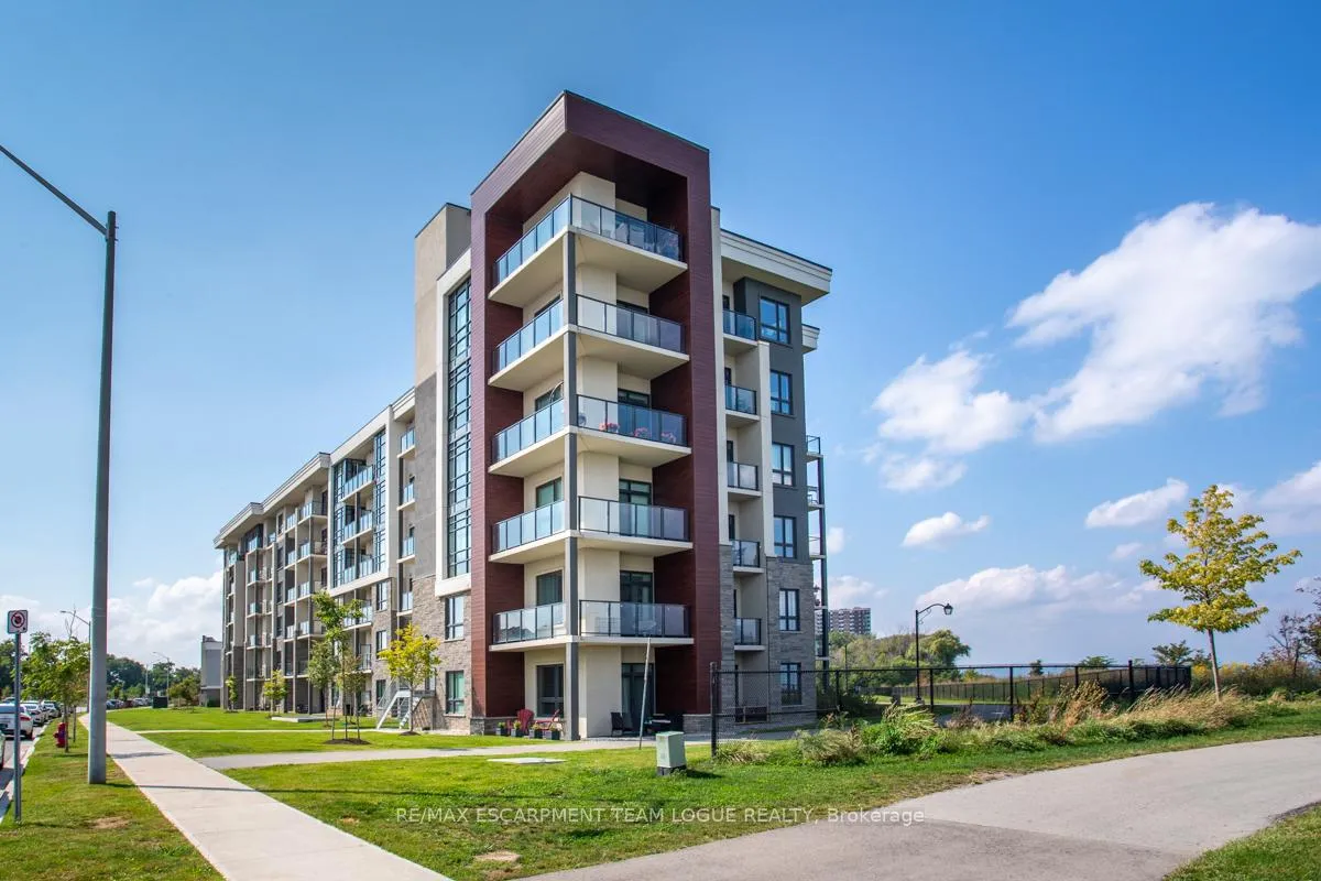 Photo 2 of Unit 128, 101 Shoreview Place, Hamilton, Stoney Creek — HOMEH